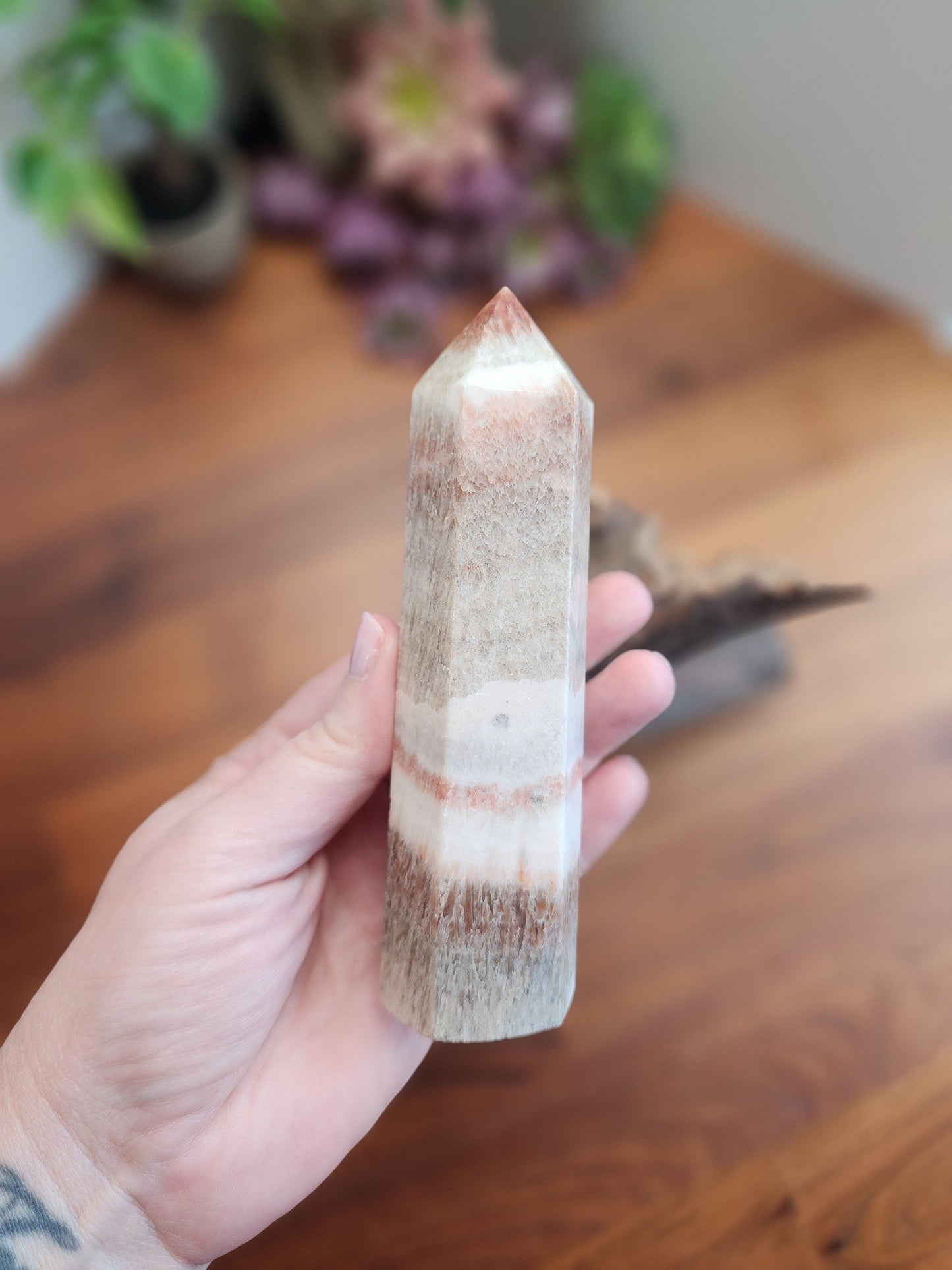 Crystal Tower: Banded Pork Stone in Soft Pink and Beige - Natural Decor