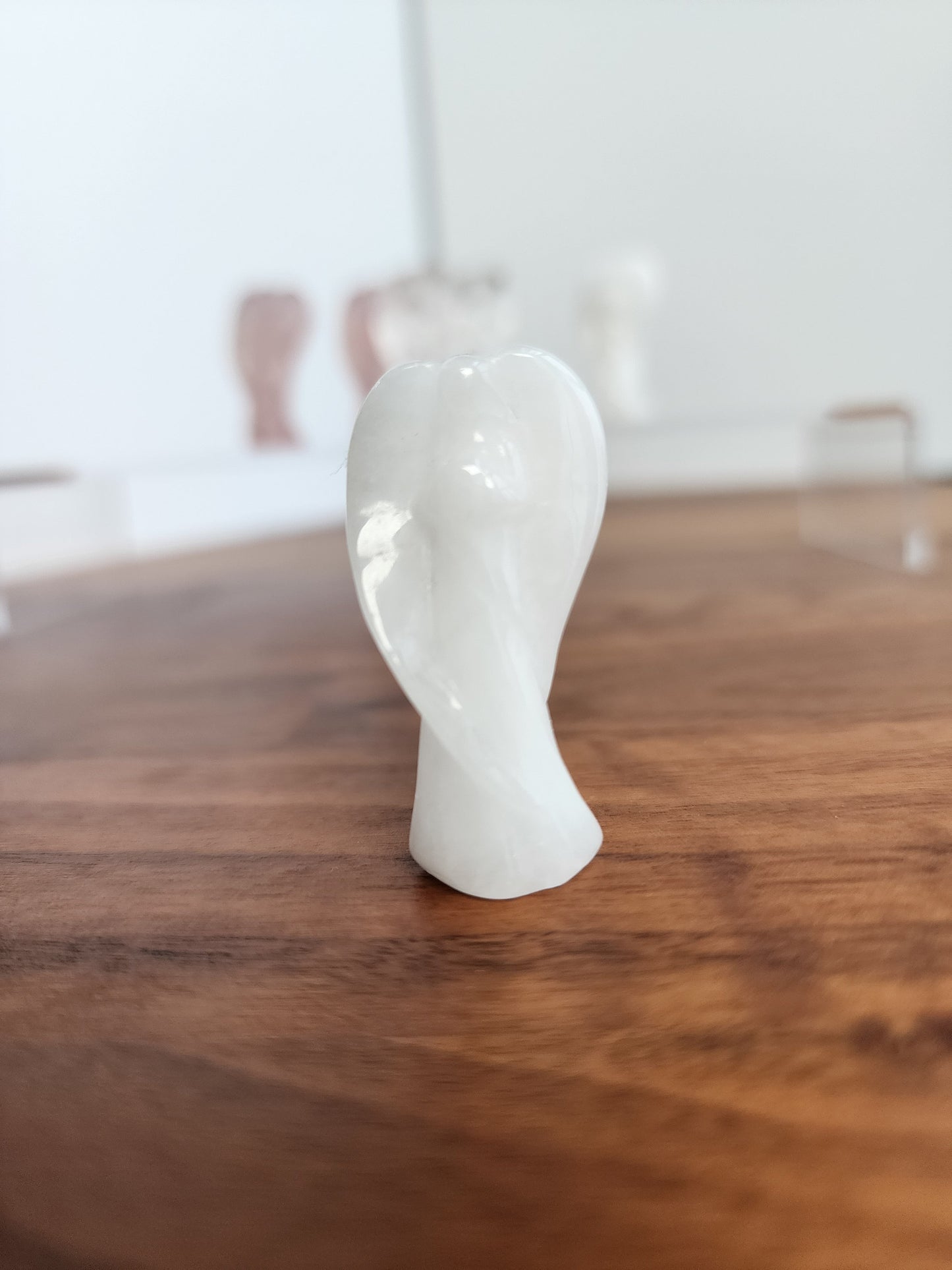 Quartz Mini Angel Carving Clear/White/Rose Quartz