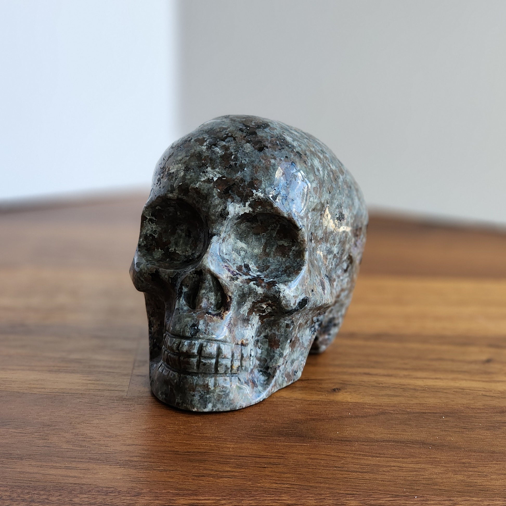 Yooperlite Crystal Skull | 4" Large Carving | UV Reactive rock with orange glow | Halloween Decor | Black Light for Spooky Season