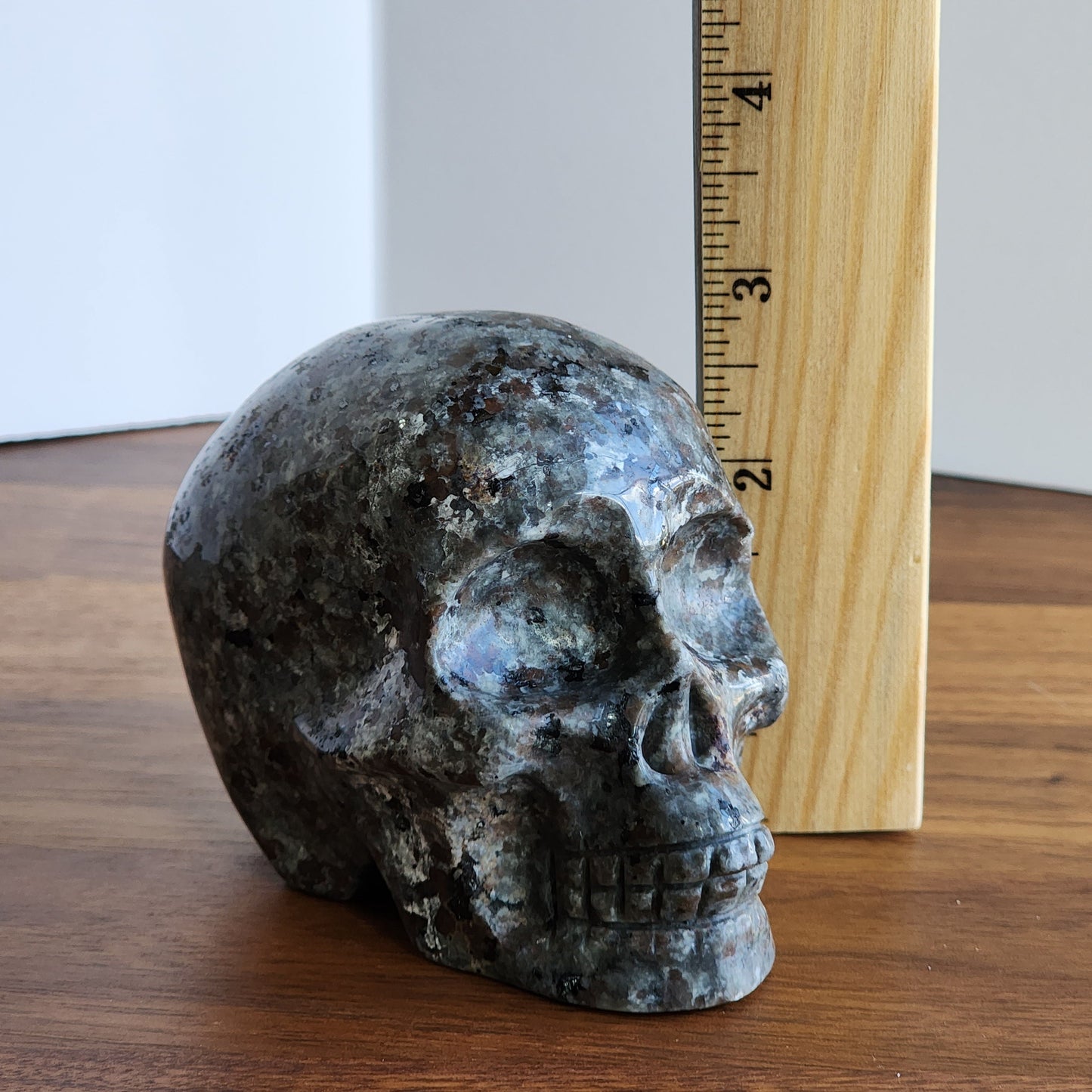 Yooperlite Crystal Skull | 4" Large Carving | UV Reactive rock with orange glow | Halloween Decor | Black Light for Spooky Season