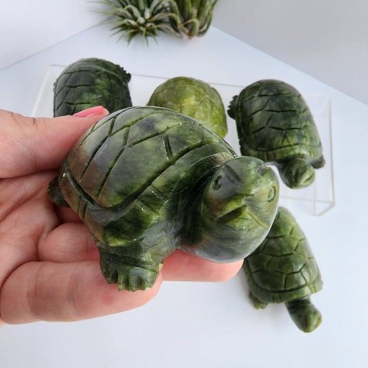 Cute Green Jade Tortoise | Chonky Crystal Pet for your Desk, Kids Bedroom or Summer Home Decor | Adorable Baby Turtle Reptile Figurine