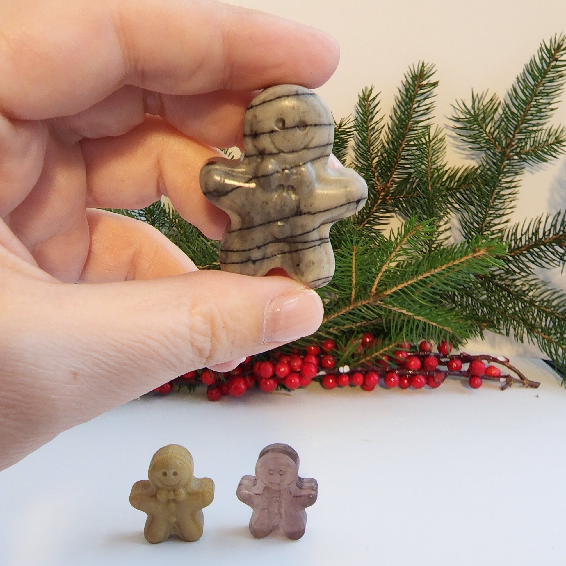 Gingerbread Men Crystal Carvings: Winter Decor (Multiple Stone Options)