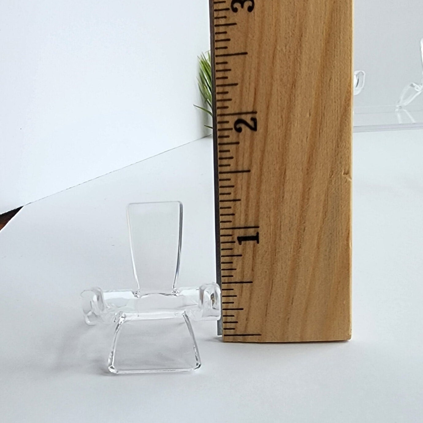 Acrylic Stands | Display Stands for Slabs, Hearts, Stars, Butterflies, and Specimens