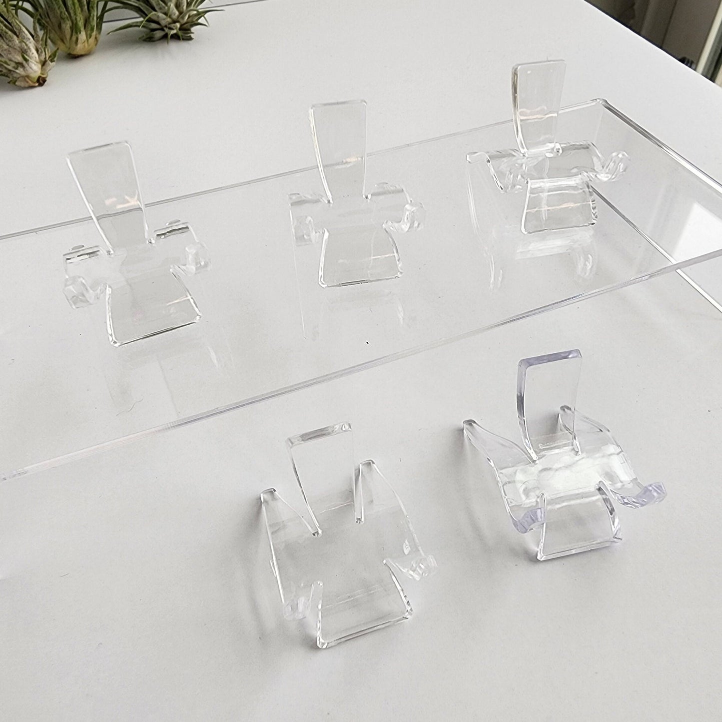 Acrylic Stands | Display Stands for Slabs, Hearts, Stars, Butterflies, and Specimens