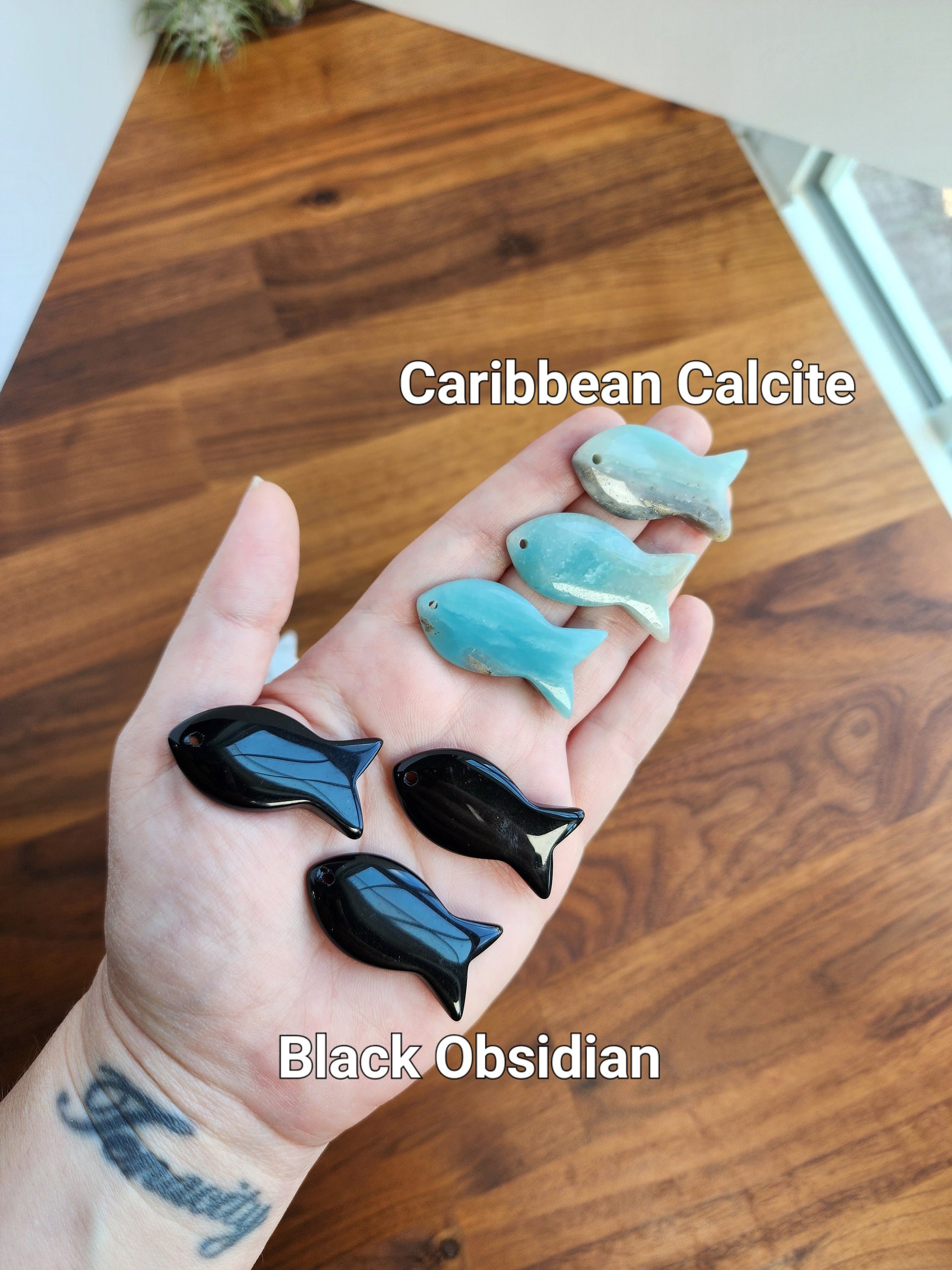 Crystal Fish | 1.54" | Amethyst, Labradorite, Obsidian, Clear, Rose, Strawberry Quartz, Lepidolite, Howlite, Tiger, Sodalite, Green, Kambaba