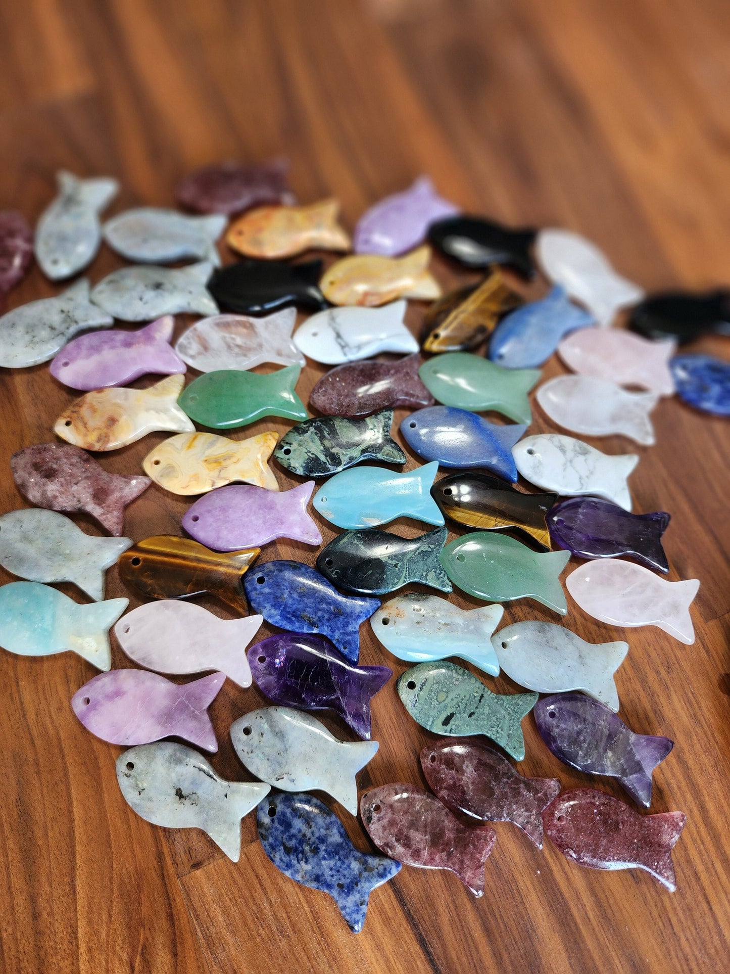 Crystal Fish Pendants. Lepidolite,Lapis, Clear Quartz, Labradorite, Strawberry Quartz, Rose Quartz, Green Aventurine, Blue Spotted, Amethyst, Kambaba.