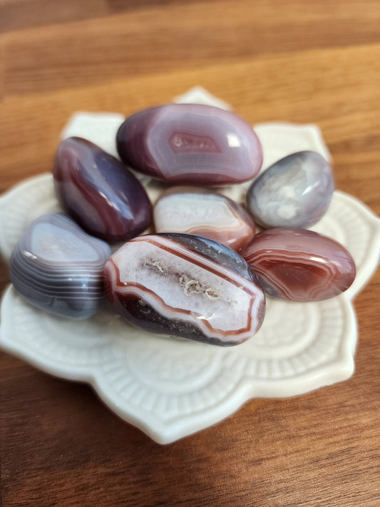 Botswana Agate Tumble: Medium Banded Crystal with Druzy
