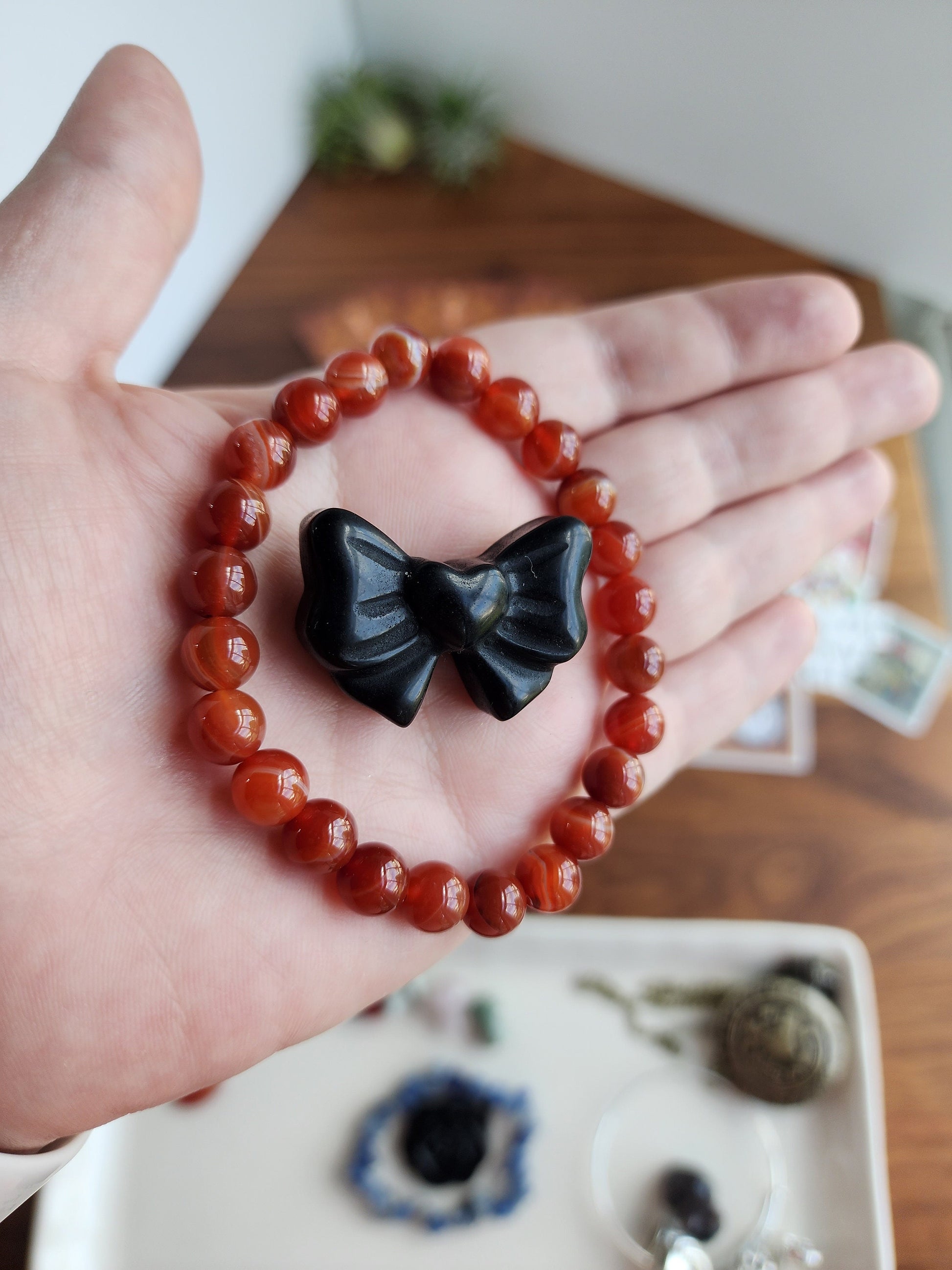 Alice in Wonderland crystal bundle! Roses for the queen, and cheshire cat, crystal bracelets and lots of themed goodies including a tarot card pull and charms bracelet.