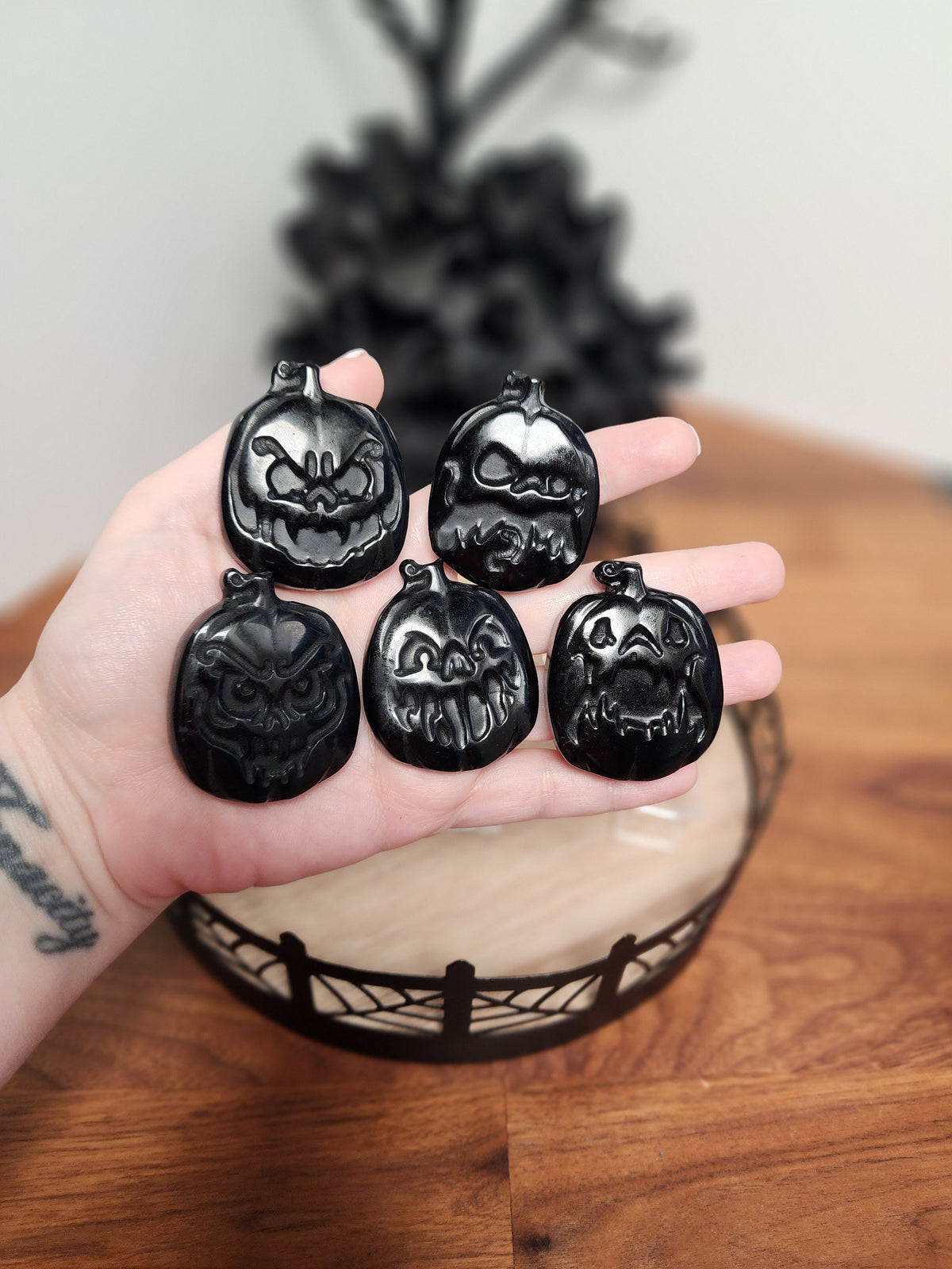 Scary Pumpkin Face Crystals | Black Obsidian Flat Stones with Spooky Season Emoji Expressions | Jack-O’Lantern Goth Gifts for Boo Baskets