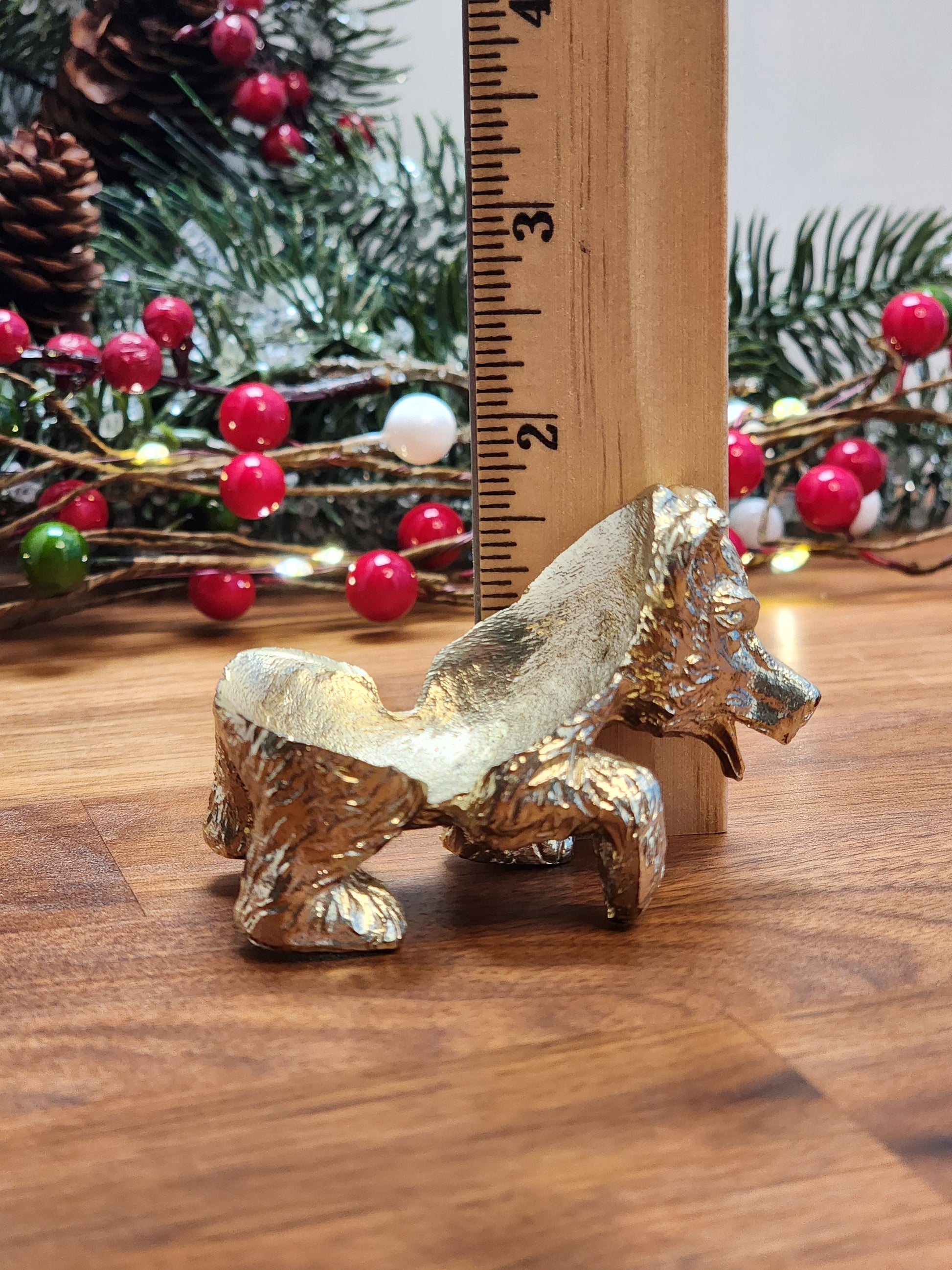 Fun Bear Sphere Stand | Gold Metal | Crystal Ball Holder | Display Prop for Winter Solstice | For Spheres up to 60MM | Cute Wild Bear Decor