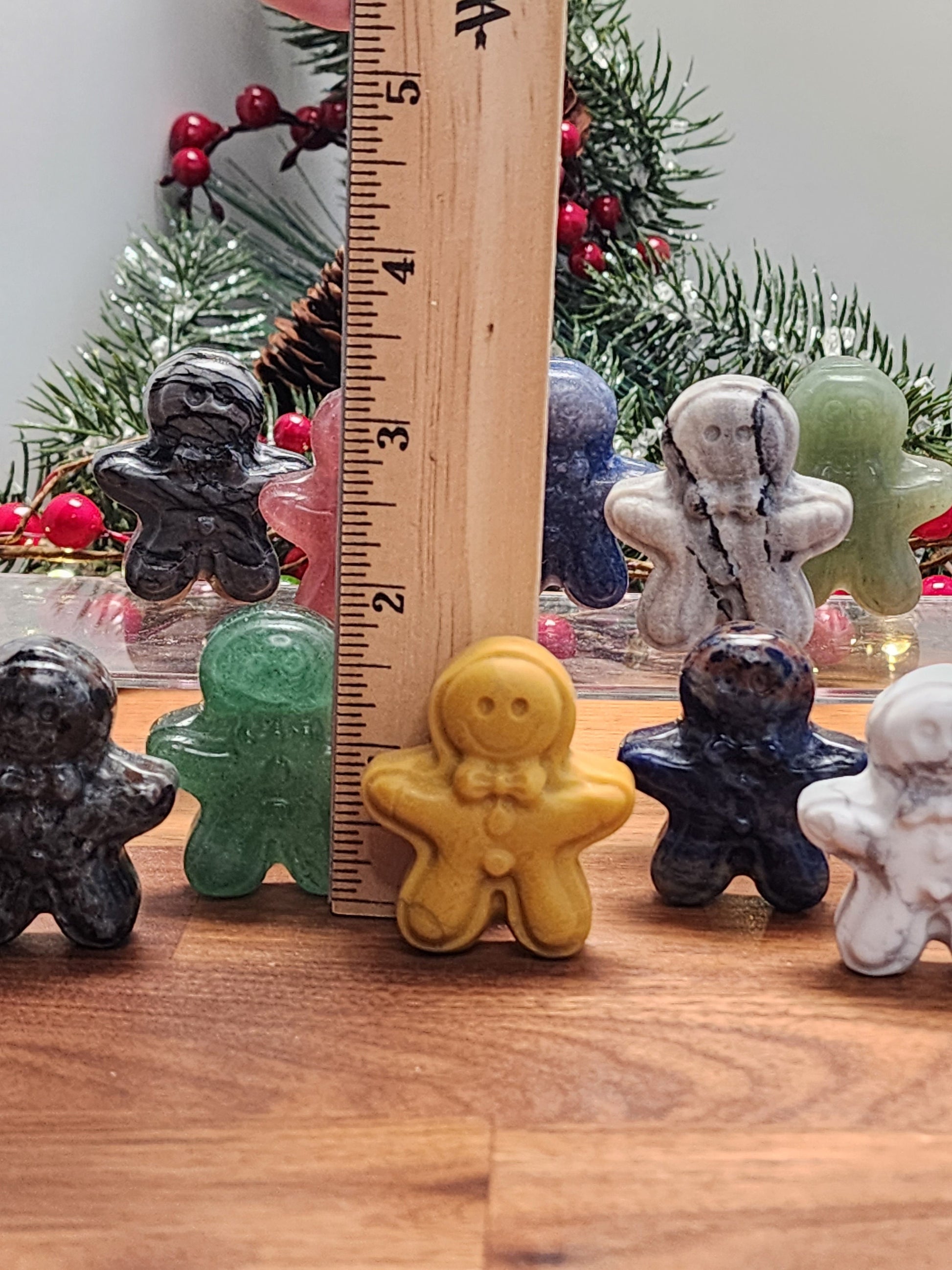Crystal Gingerbread Men: Cute Holiday Decor - Small Display Pieces