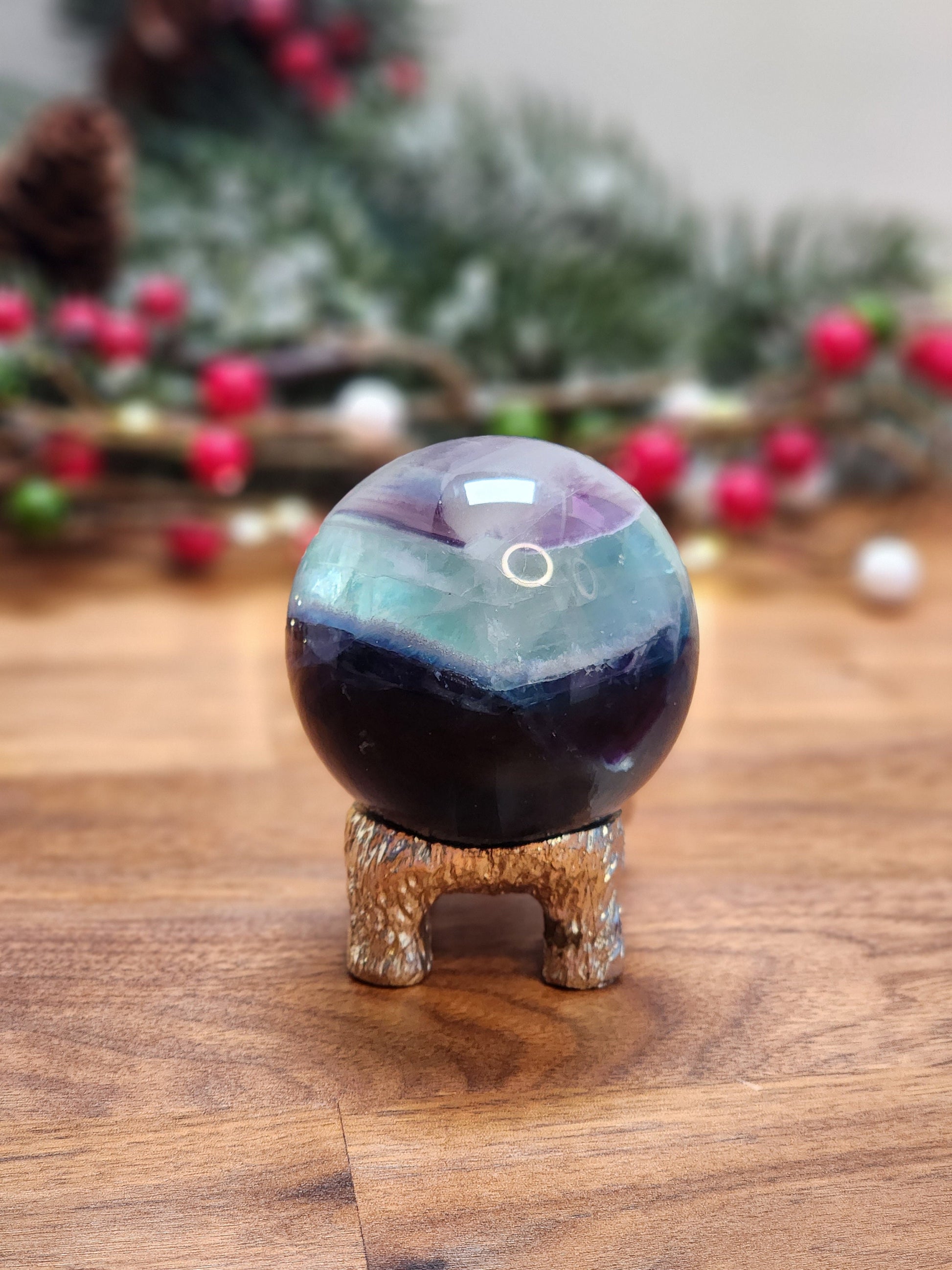 Fun Bear Sphere Stand | Gold Metal | Crystal Ball Holder | Display Prop for Winter Solstice | For Spheres up to 60MM | Cute Wild Bear Decor