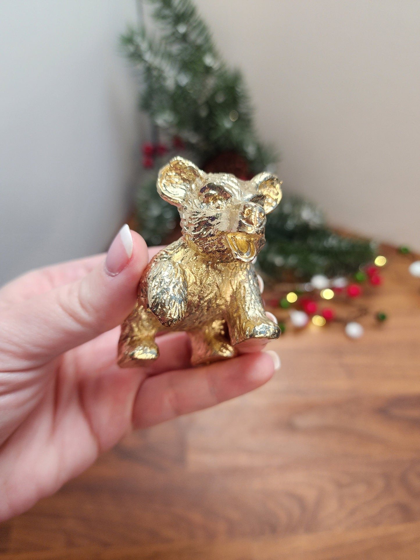 Fun Bear Sphere Stand | Gold Metal | Crystal Ball Holder | Display Prop for Winter Solstice | For Spheres up to 60MM | Cute Wild Bear Decor