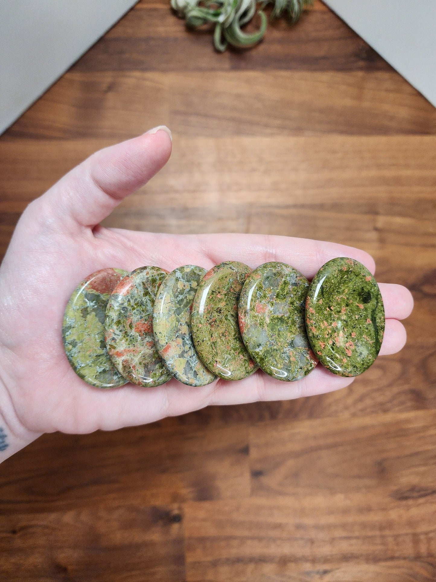 Unakite Worry Stone: Earthy Fidget, Pocket Crystal