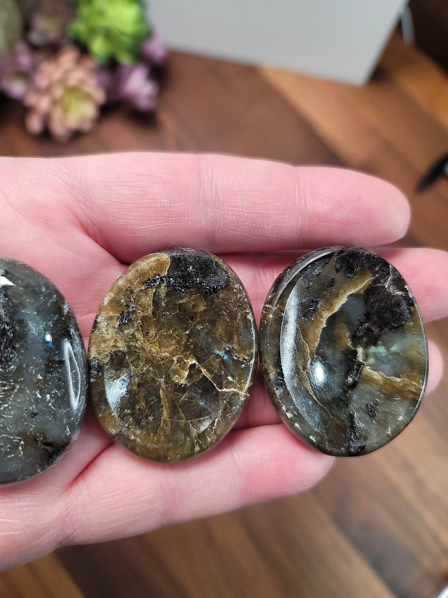 Green Labradorite Worry Stone: Pocket Fidget Crystal (Approx 2")