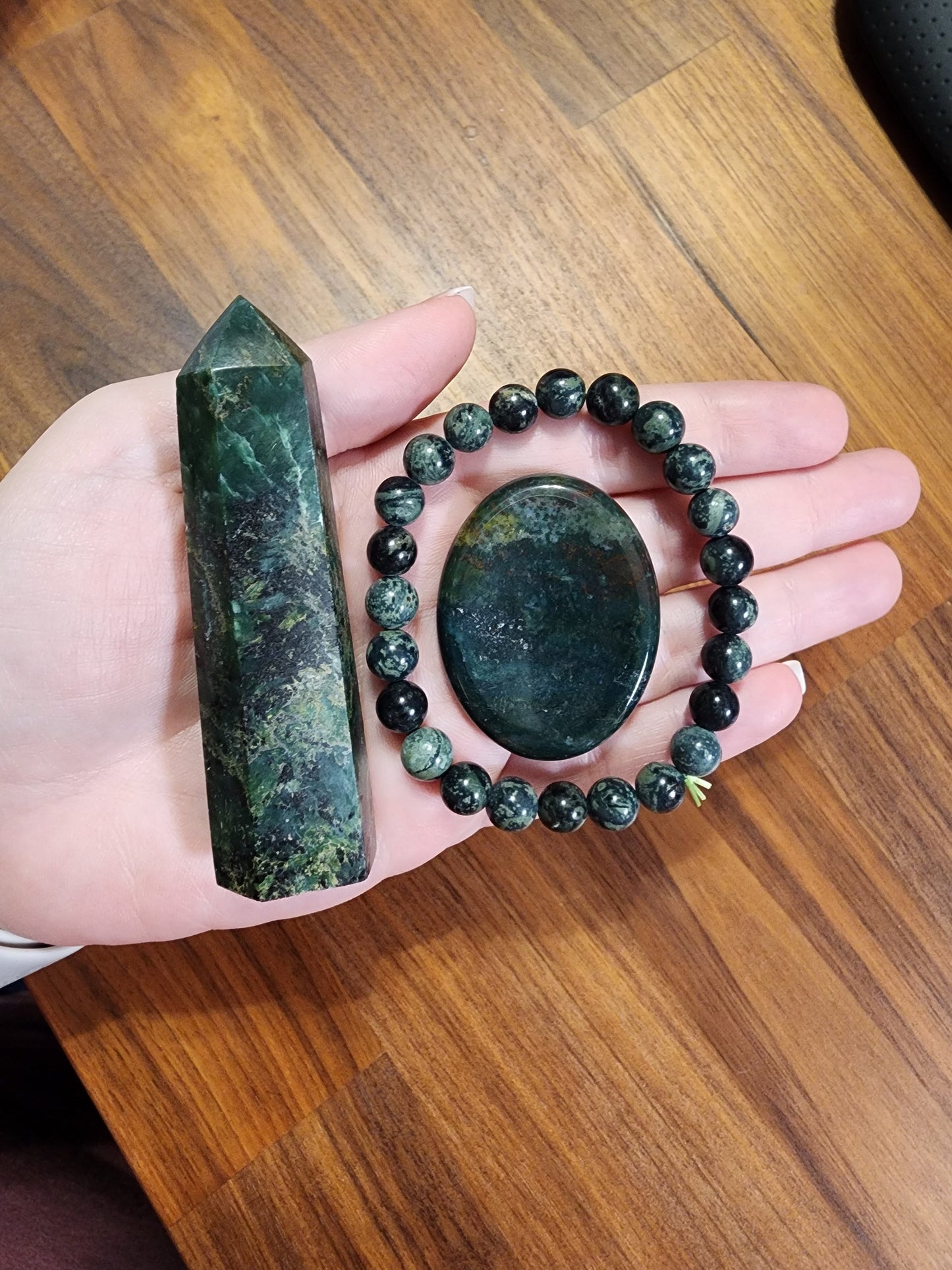 Crystal Bundle Offer: Medium Tower, Bracelet & Worry Stone Set | Healing Crystals, Intuitive Selection | Gift Ready