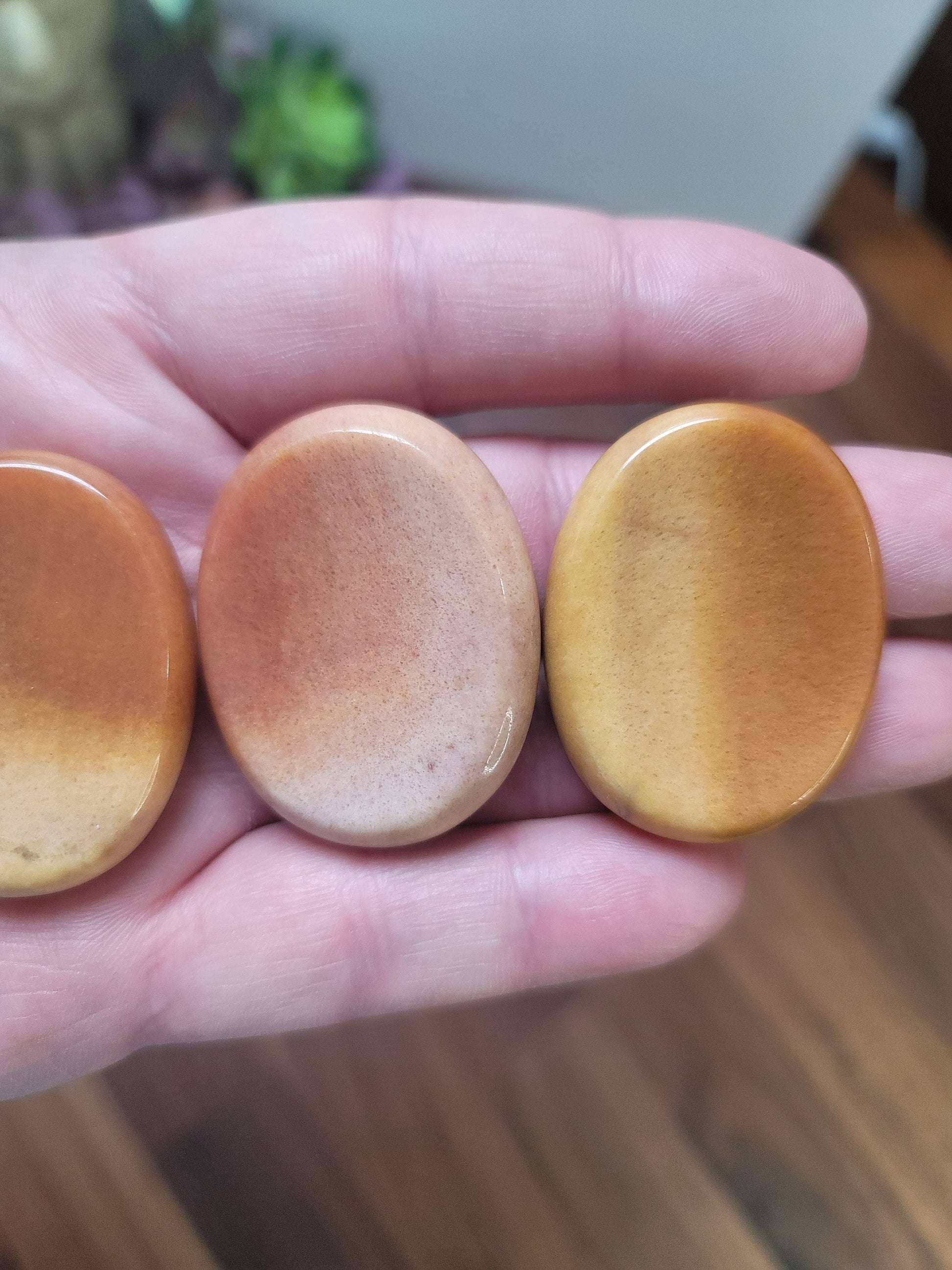 Ombre Peach Aventurine Worry Stone: Sensory Fidget, Calming Gift