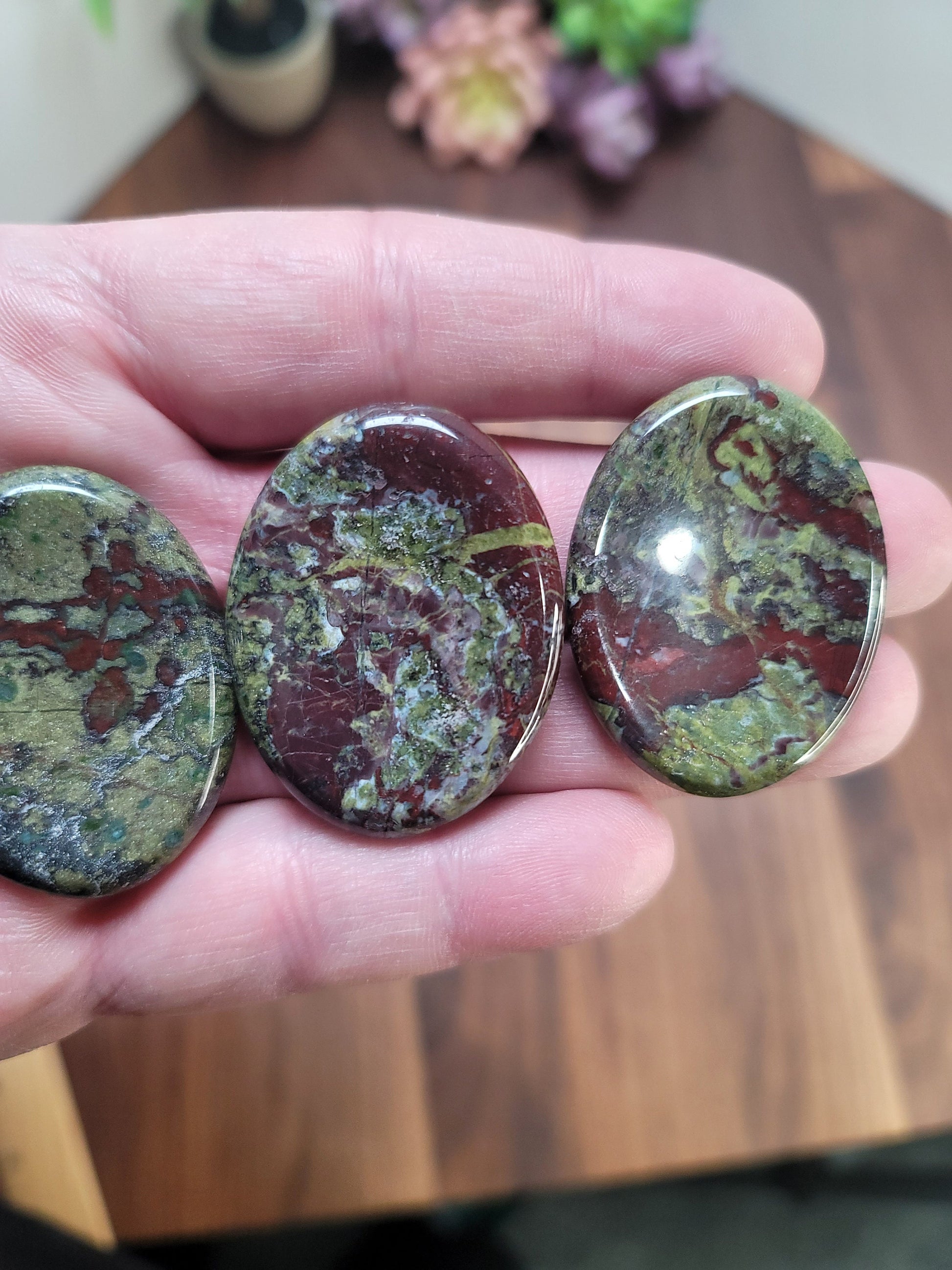 Dragon's Blood Worry Stone: 1.77 Red & Green Crystal Pocket Fidget