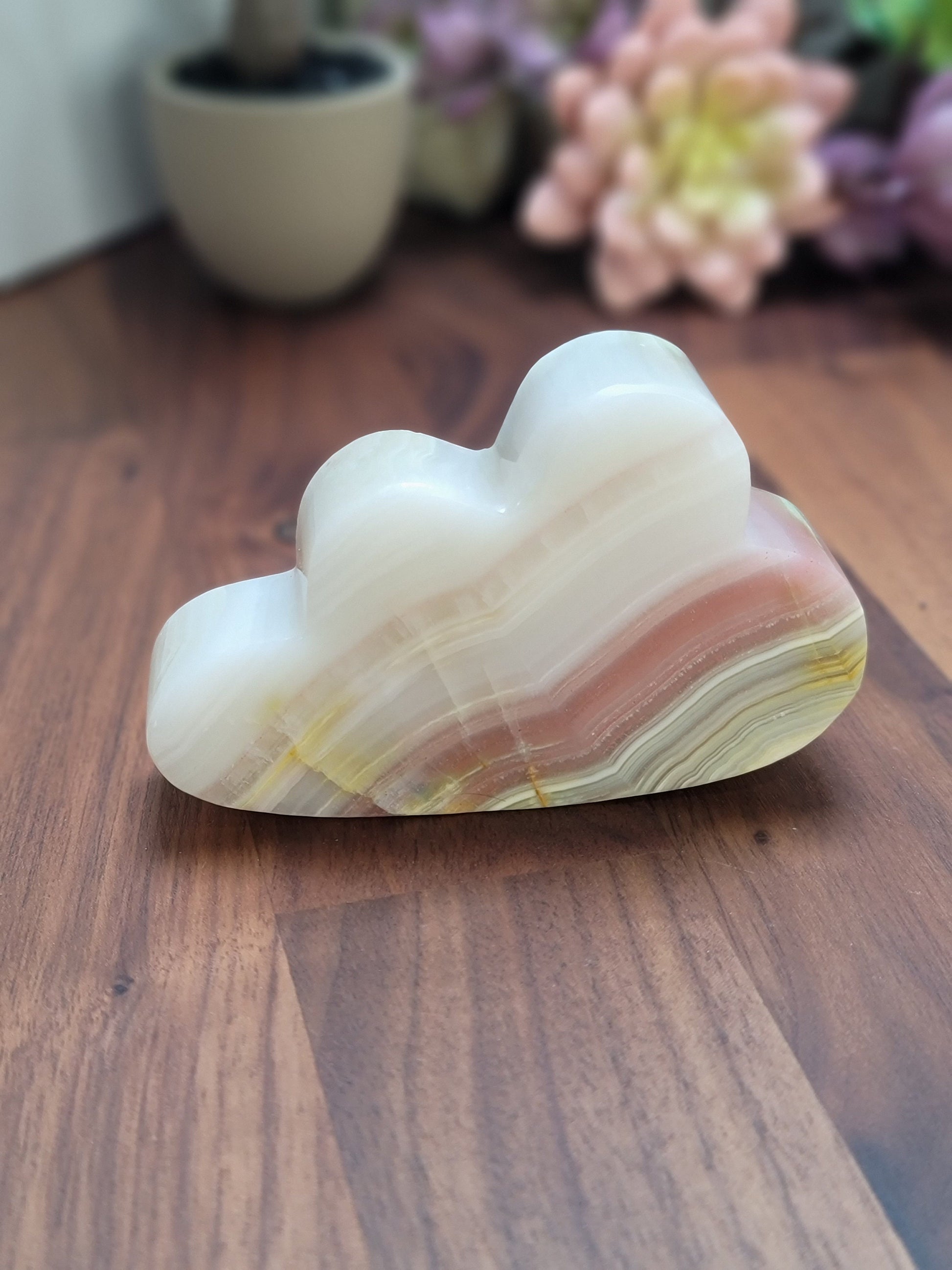 Green Calcite Cloud Carving: Natural Crystal Decor (96 X 55 MM)