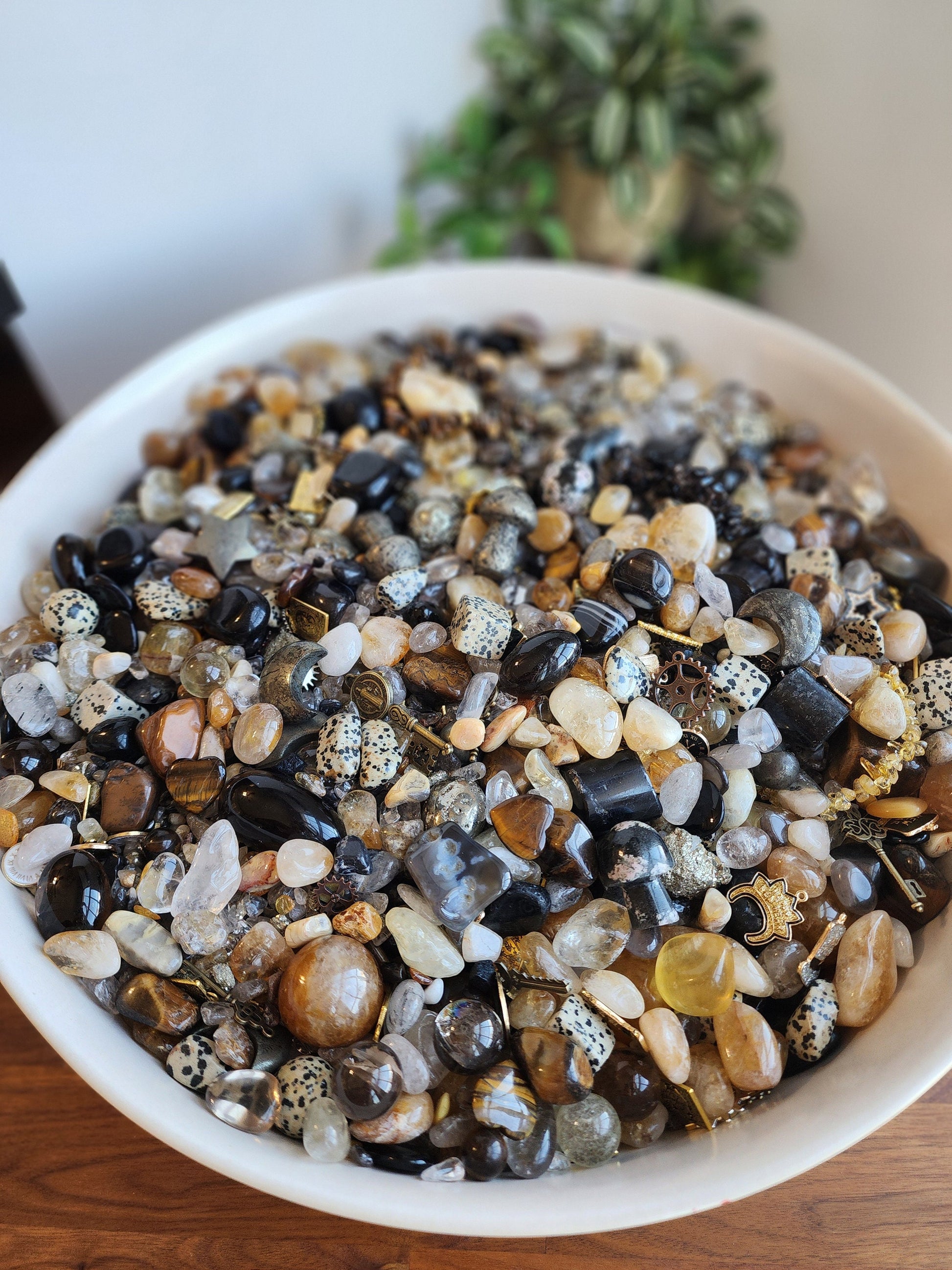 Crystal Confetti Scoop: Gold, Citrine, Obsidian, Quartz Mix