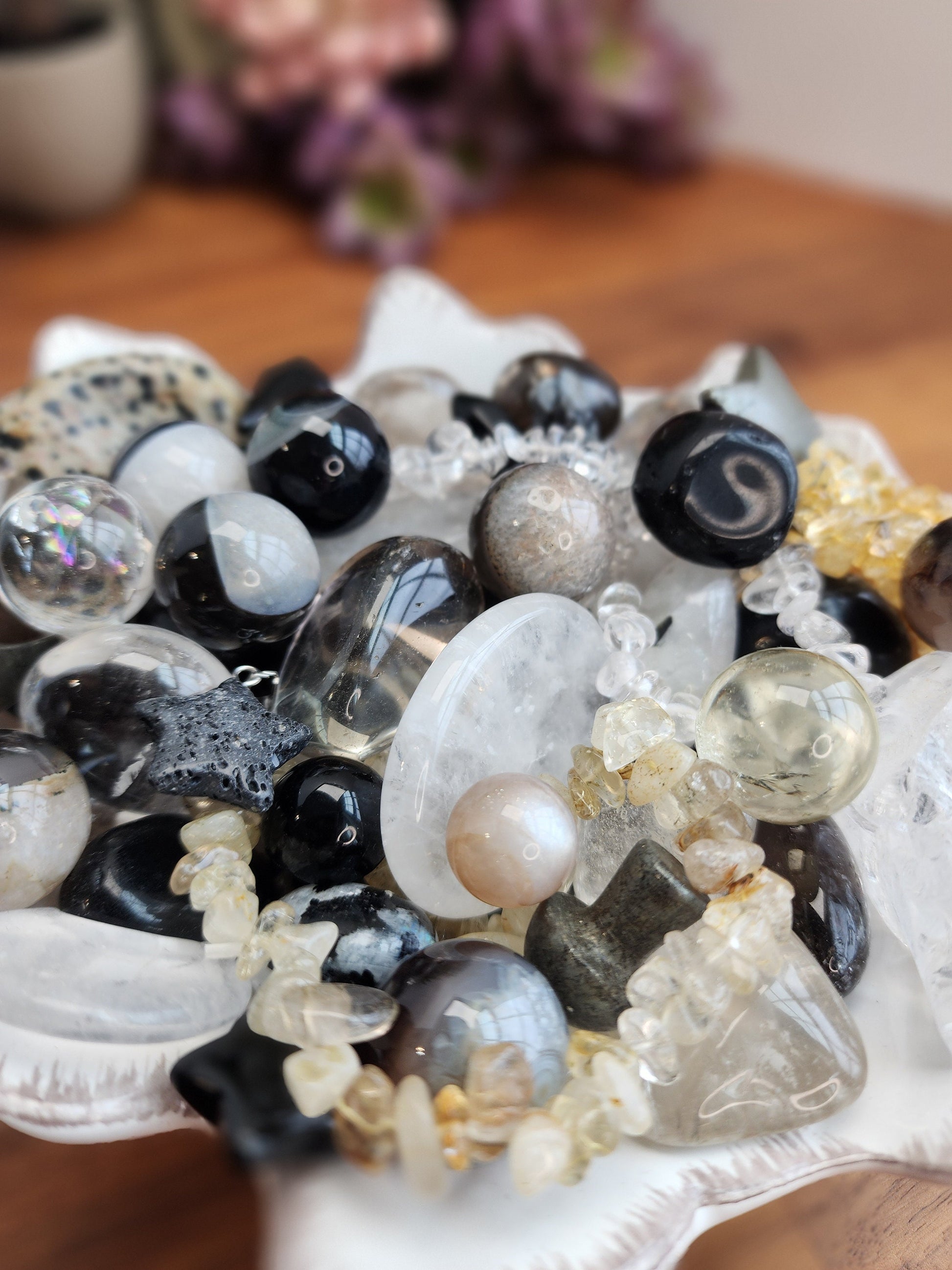 Crystal Confetti Scoop: Gold, Citrine, Obsidian, Quartz Mix