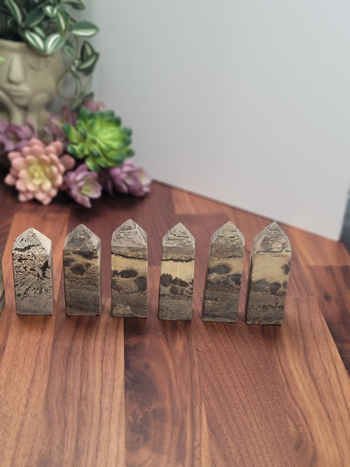 Inv - Picture Stone Tower | Dreamy Landscape Stone Points in Desert Beige, Creamy Tan and Earthy Brown | Natural Minimalist Home Decor