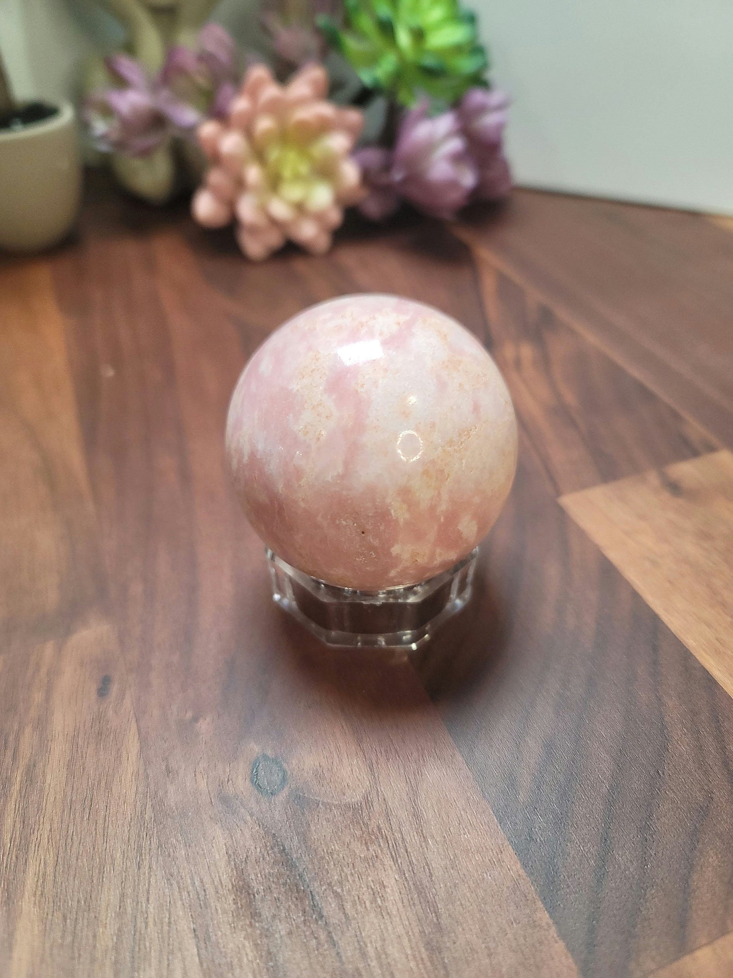 Crystal Sphere: Pink Opal Soft Pink Cream - Natural Stone Decor