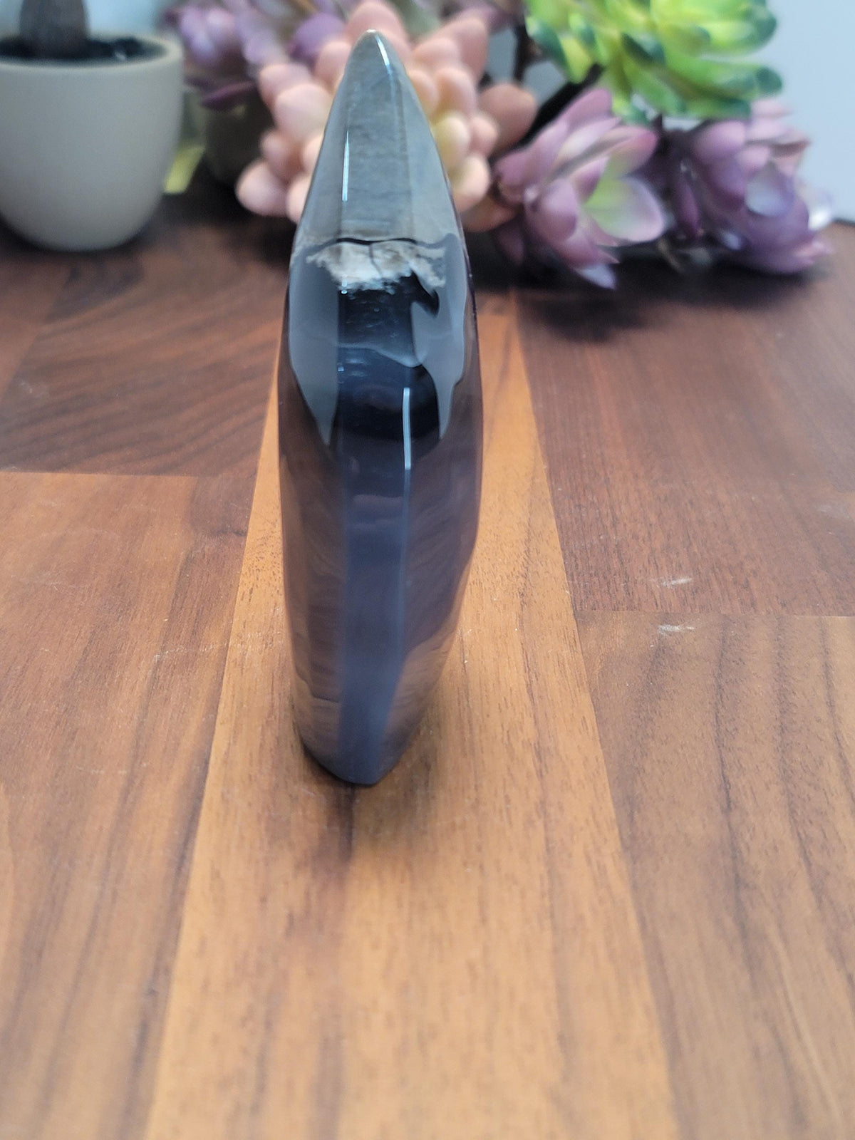 Volcano Agate Teardrop: Cinna Black Crystal Flame, UV Reactive