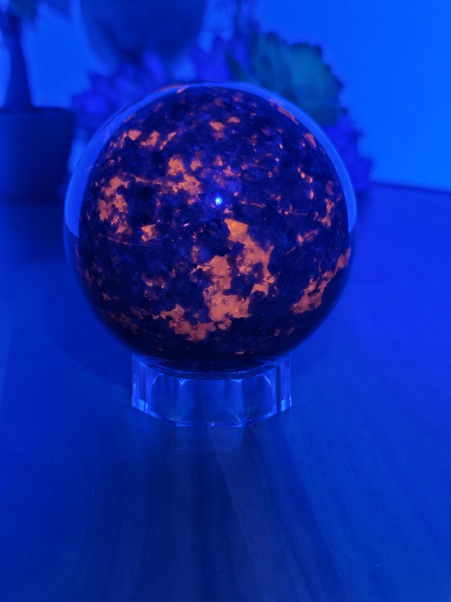 Earthy Yooperlite Crystal Sphere | A | UV Reactive | 77 MM 3 Inches | Black Gray and Brown | One of a Kind