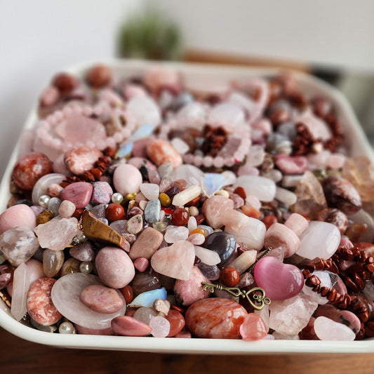 Passionate Pink Crystal Mix. This crystal confetti is full of lovely hearts, gorgeous pink and red crystal tumbles, worry stones, bracelets and the scoops are amazing!