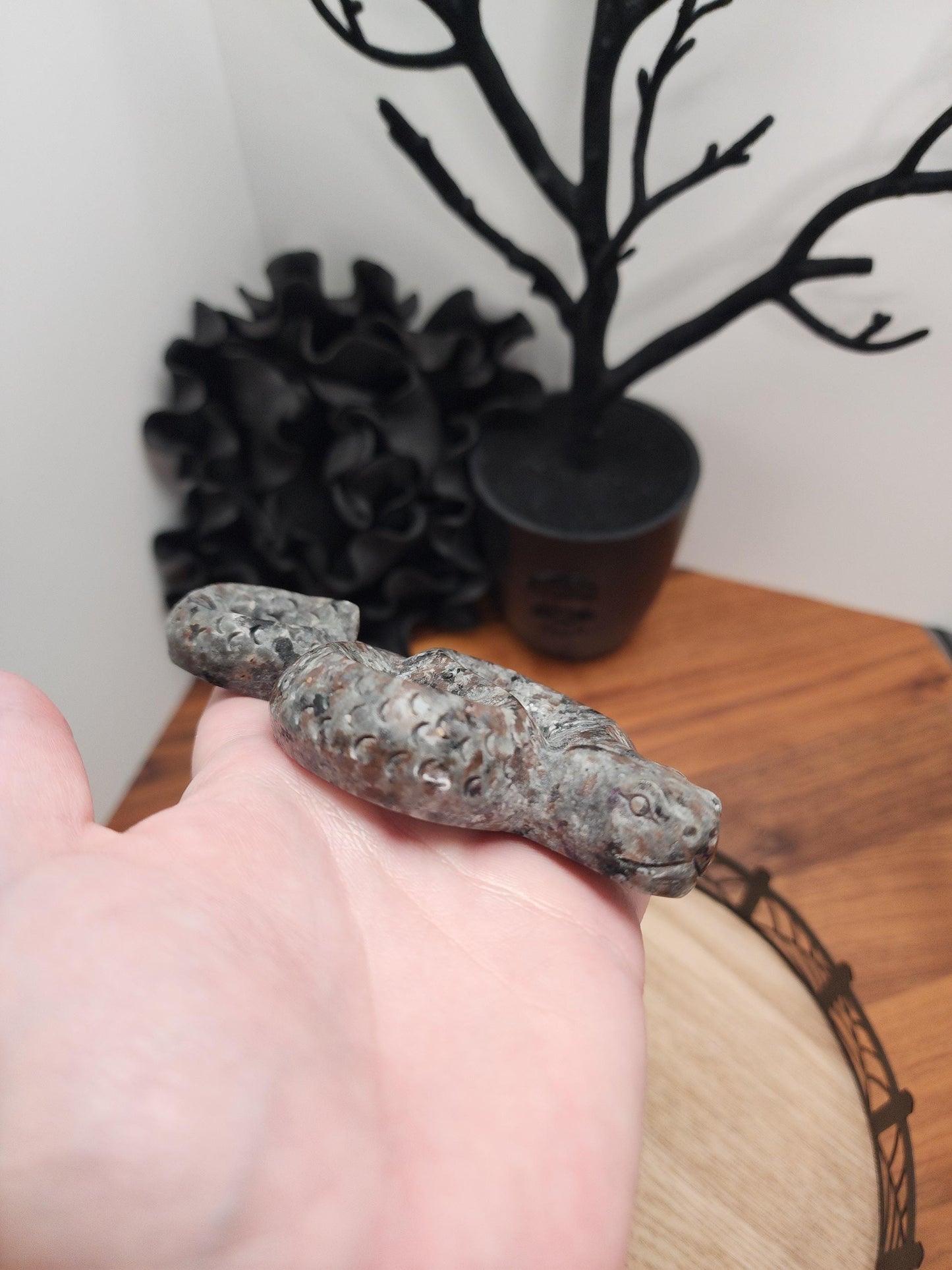 UV Reactive Yooperlite Snake | 3D Crystal Serpent glows orange in blacklight | Gothic Home Decor for Spooky Season or cool Office Bookshelf