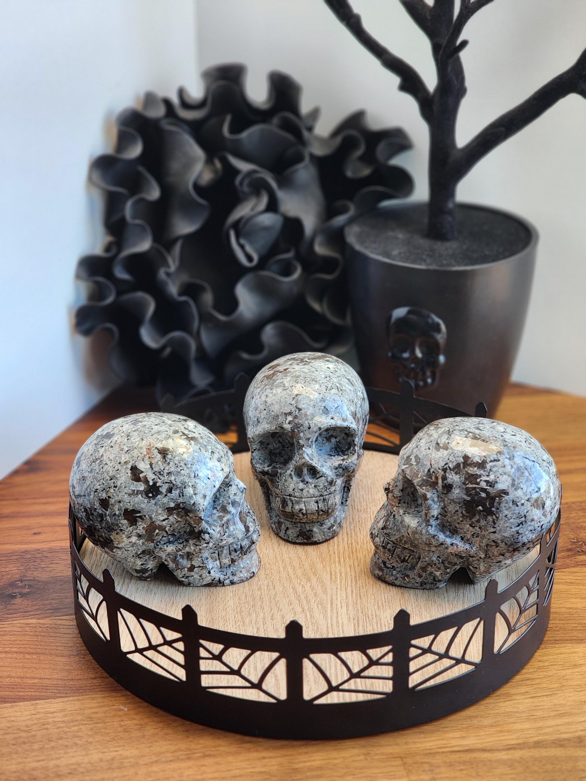 Crystal Yooperlite Skull | 3" Large Spooky Season Carving | Witchy Vibes for Halloween Decor | UV Reactive with Blacklight | Summerween Vibe