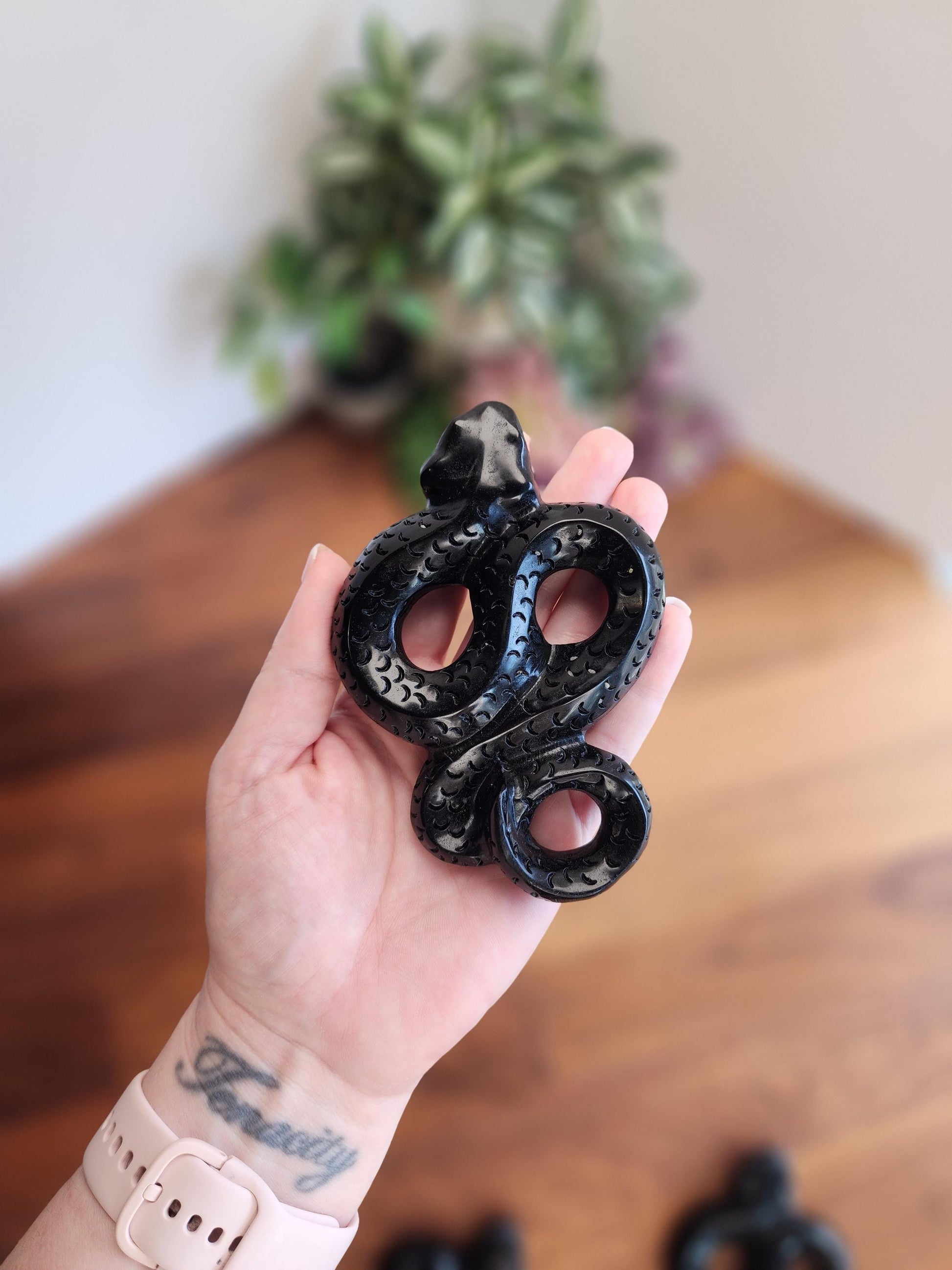 Mystical Black Obsidian Snake: Gothic Crystal Home Decor for Dark Academia Vibes | Serpent | Halloween | Spooky Season | Year of the Snake