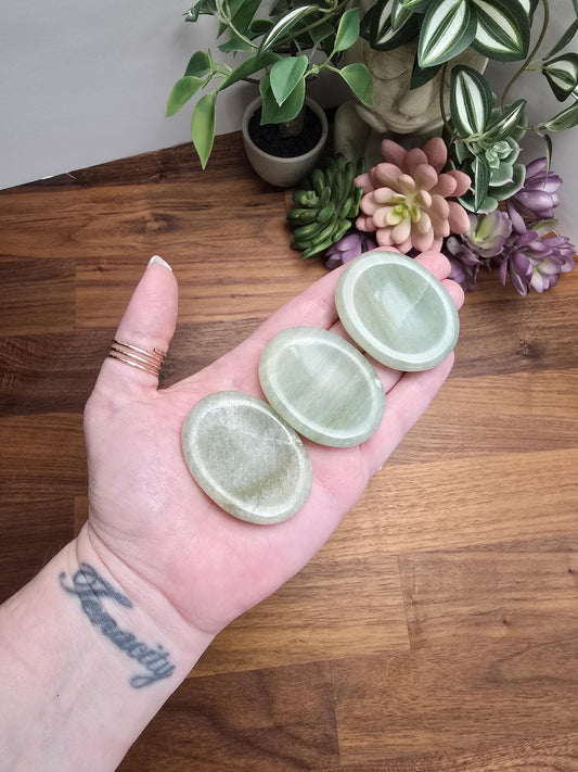 Green Onyx Worry Stone: Chunky 1.9' Light Minty Crystal - Smooth Polished Finish