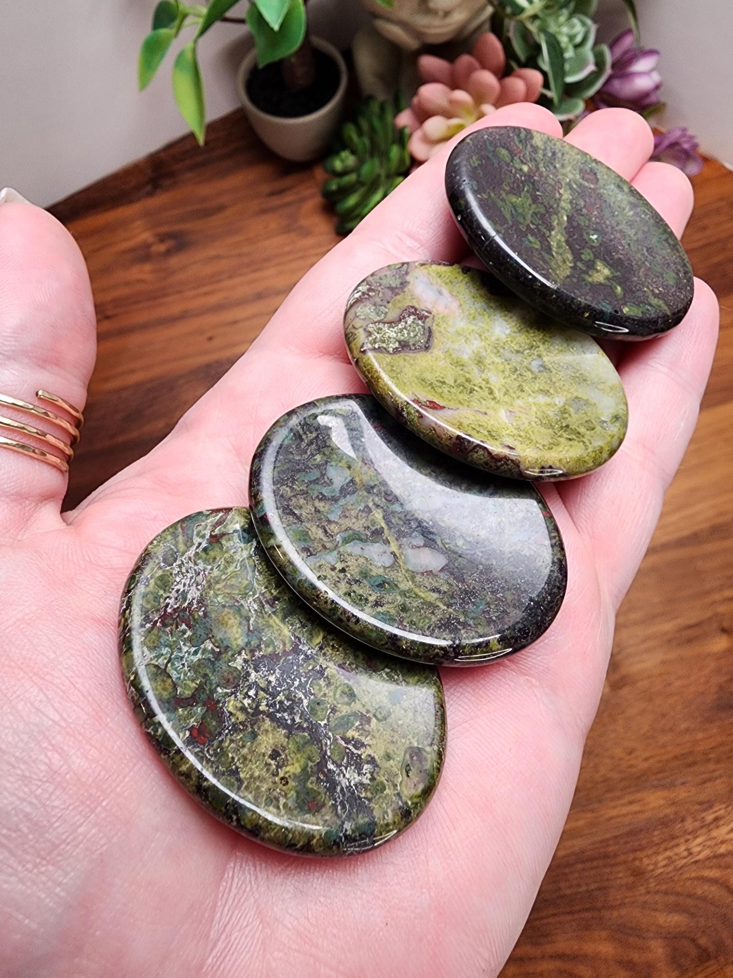Dragon's Blood Worry Stone: 1.77 Red & Green Crystal Pocket Fidget