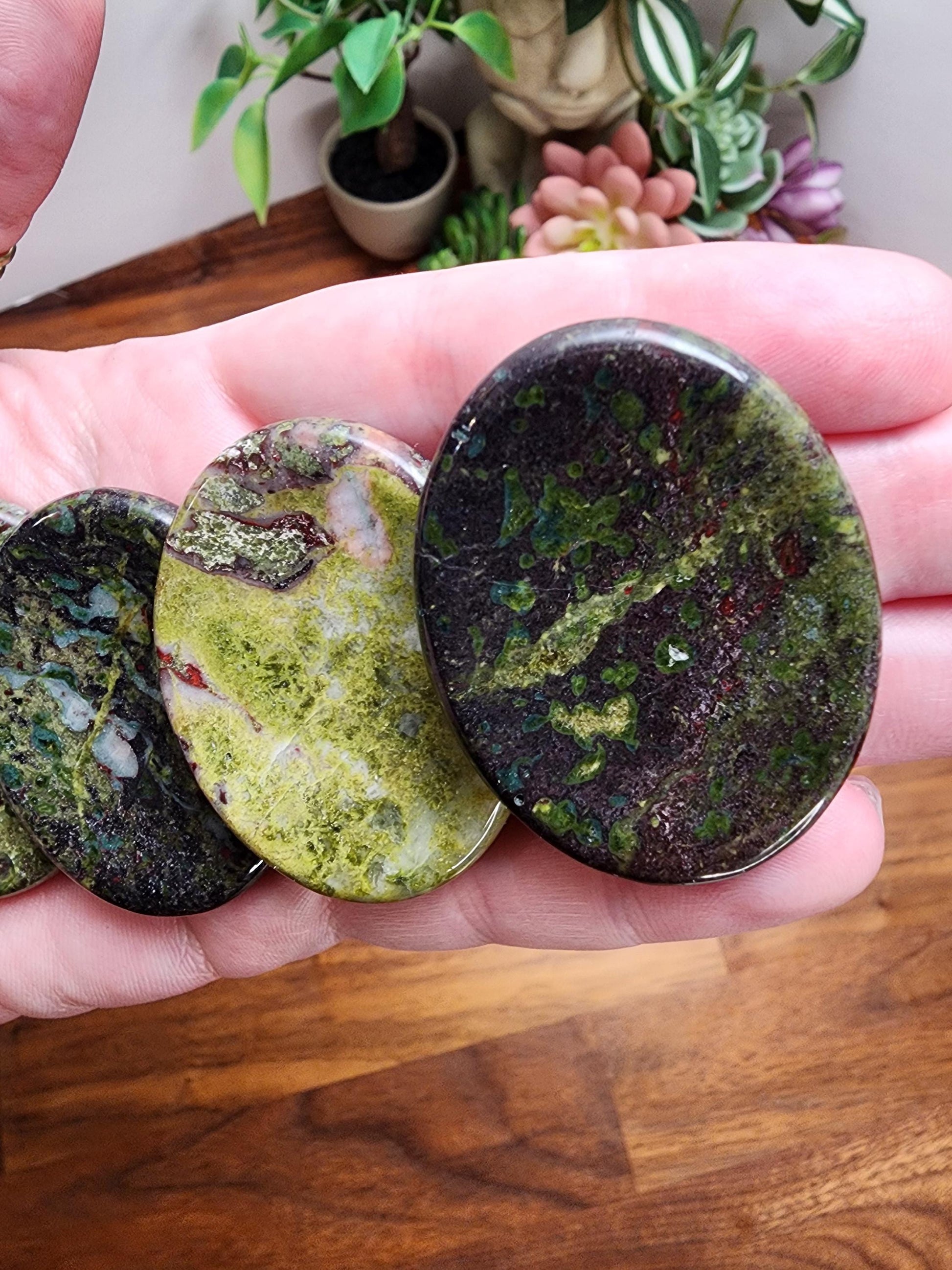 Dragon's Blood Worry Stone: 1.77 Red & Green Crystal Pocket Fidget