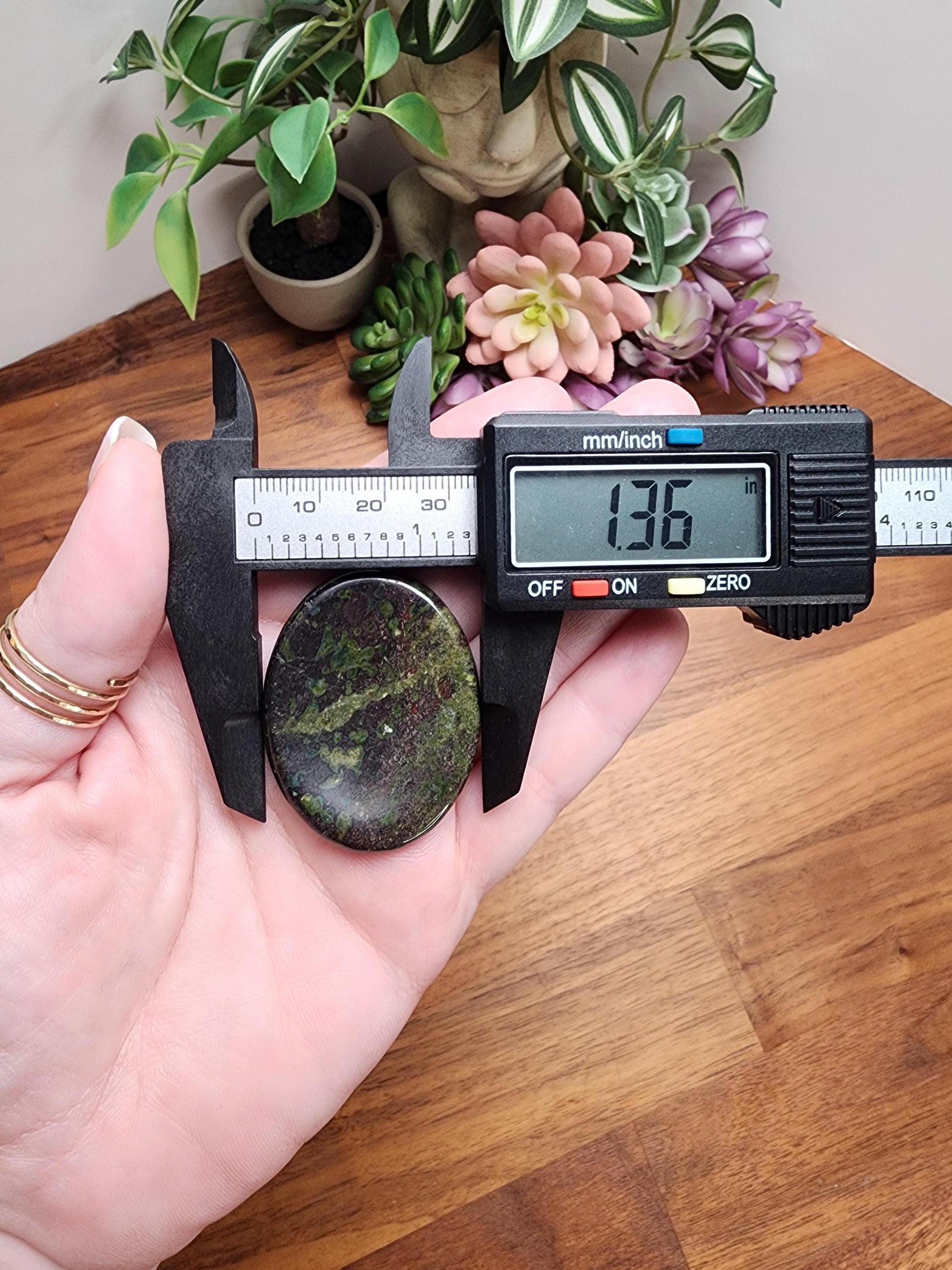Dragon's Blood Worry Stone: 1.77 Red & Green Crystal Pocket Fidget