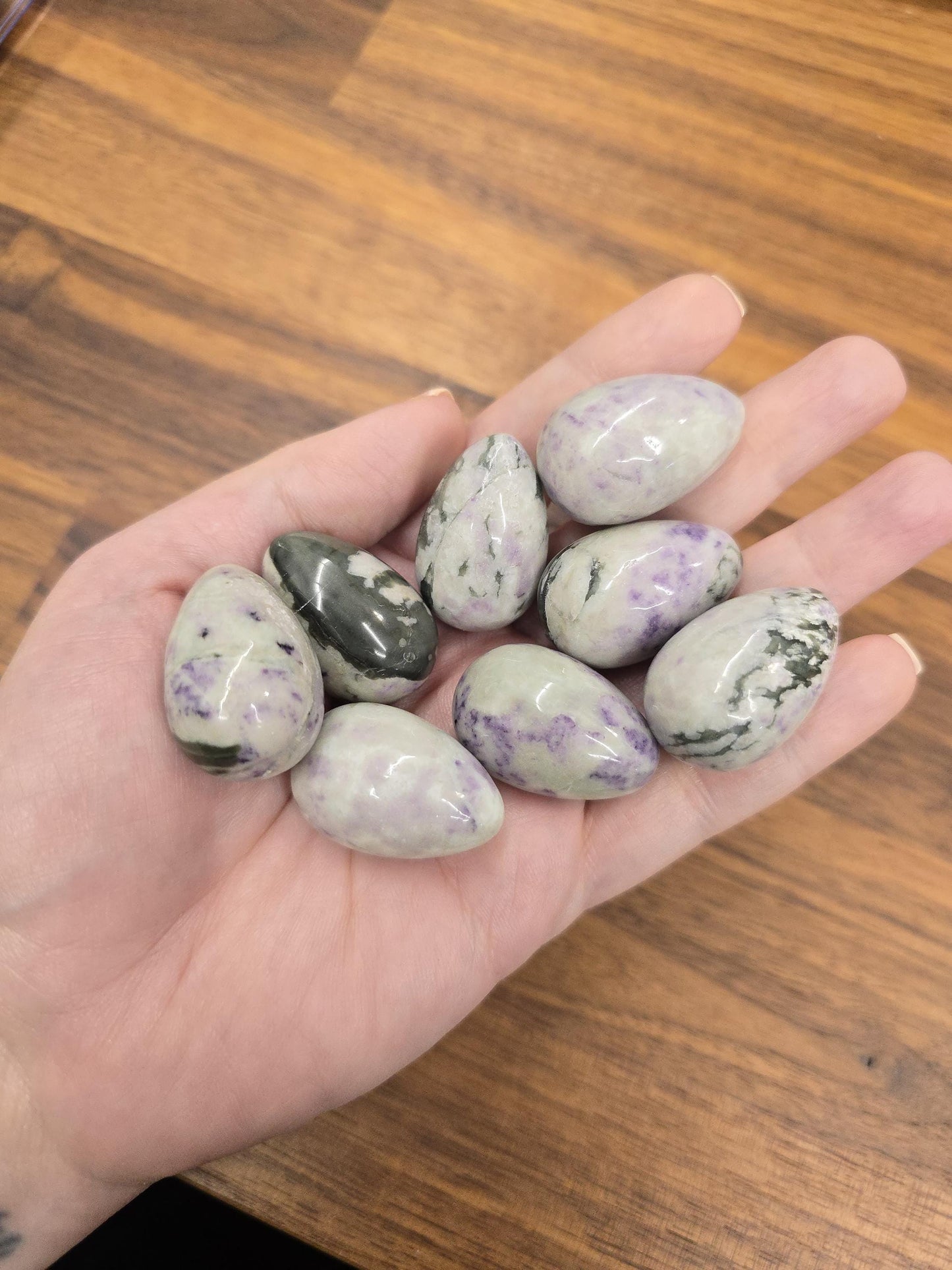 Crystal Easter Eggs: Mini Pastel Stones for Spring Decor