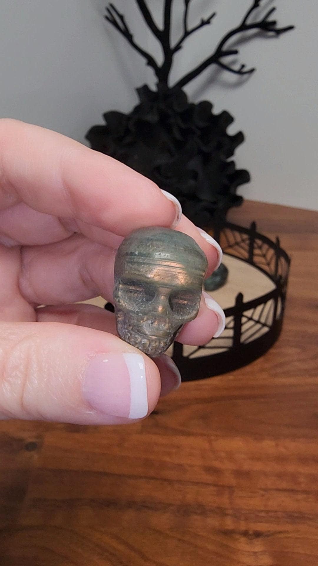 Labradorite Mini Skull - Flashy Crystal, Spooky Season Decor