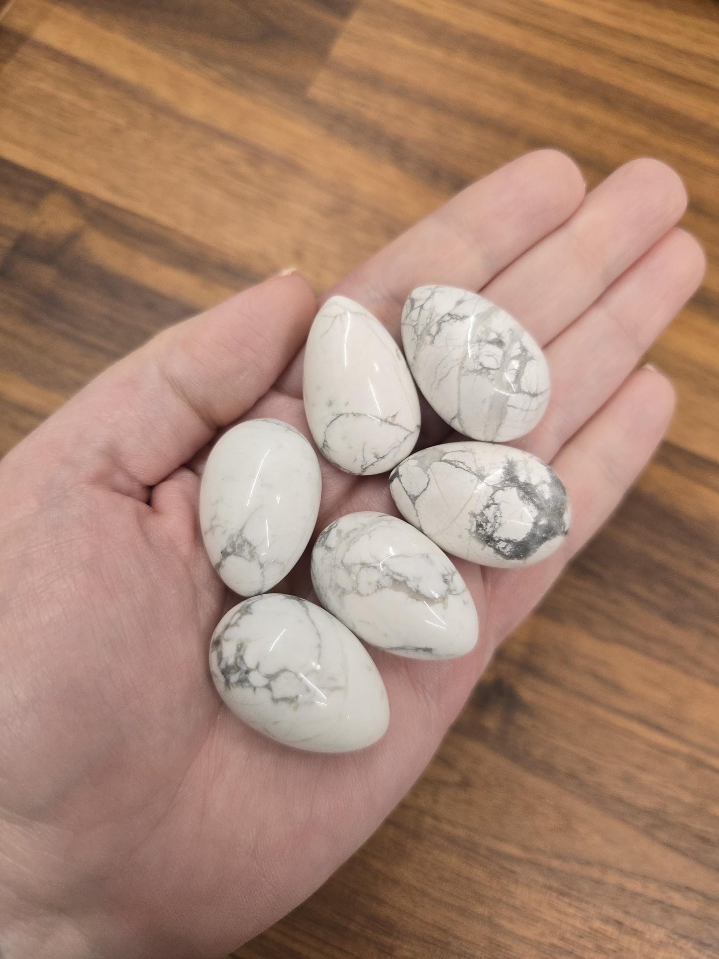 Crystal Easter Eggs: Mini Pastel Stones for Spring Decor