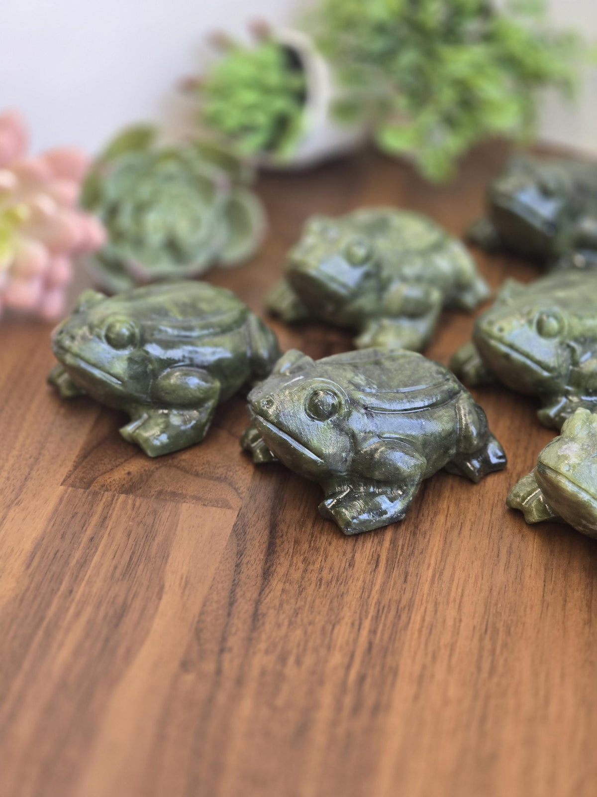 Jade Frog Sculpture: Green and White Crystal - Handpicked 3 Inches