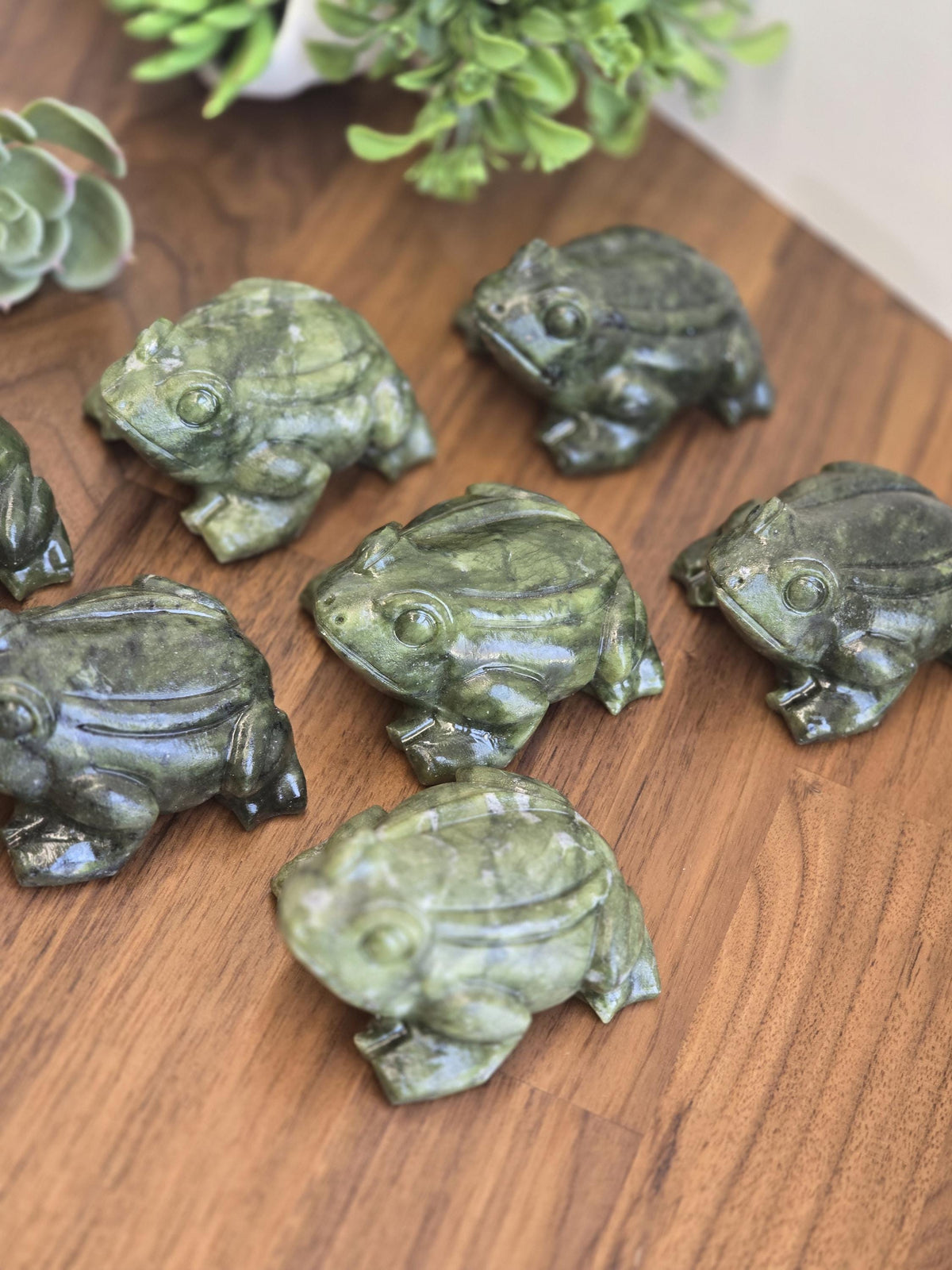 Jade Frog Sculpture: Green and White Crystal - Handpicked 3 Inches