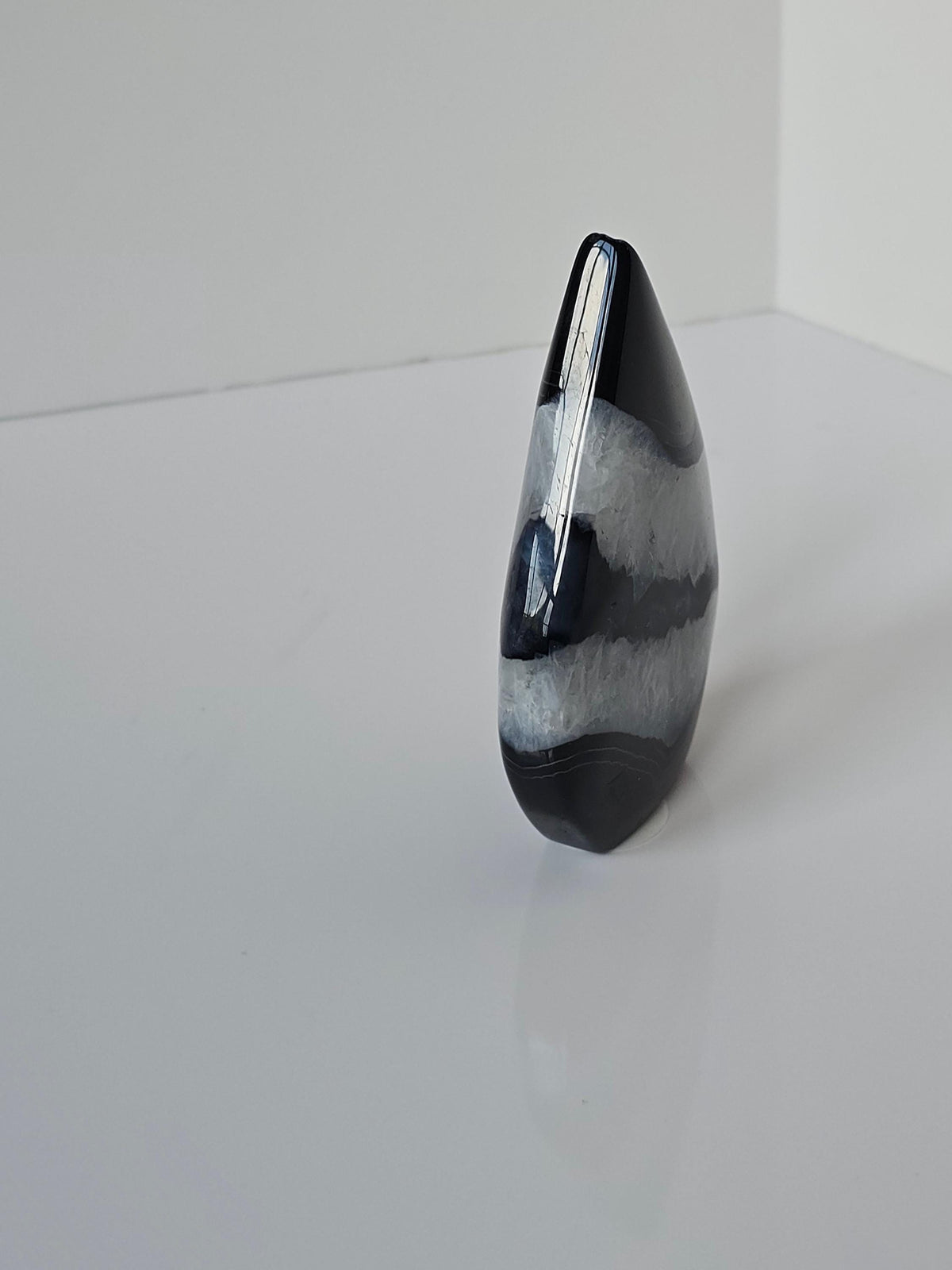 Black Banded Agate Teardrop - G