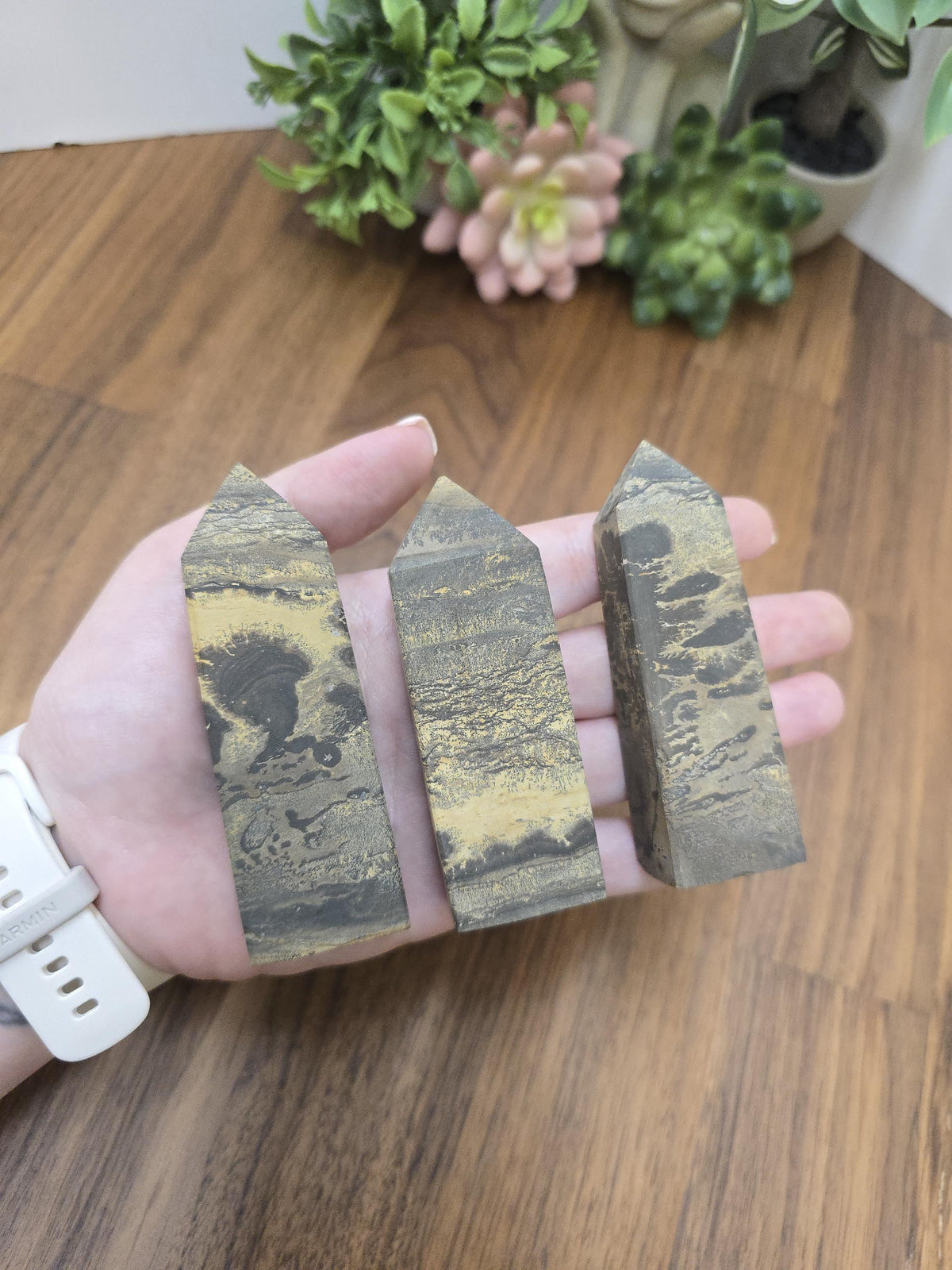Inv - Picture Stone Tower | Dreamy Landscape Stone Points in Desert Beige, Creamy Tan and Earthy Brown | Natural Minimalist Home Decor