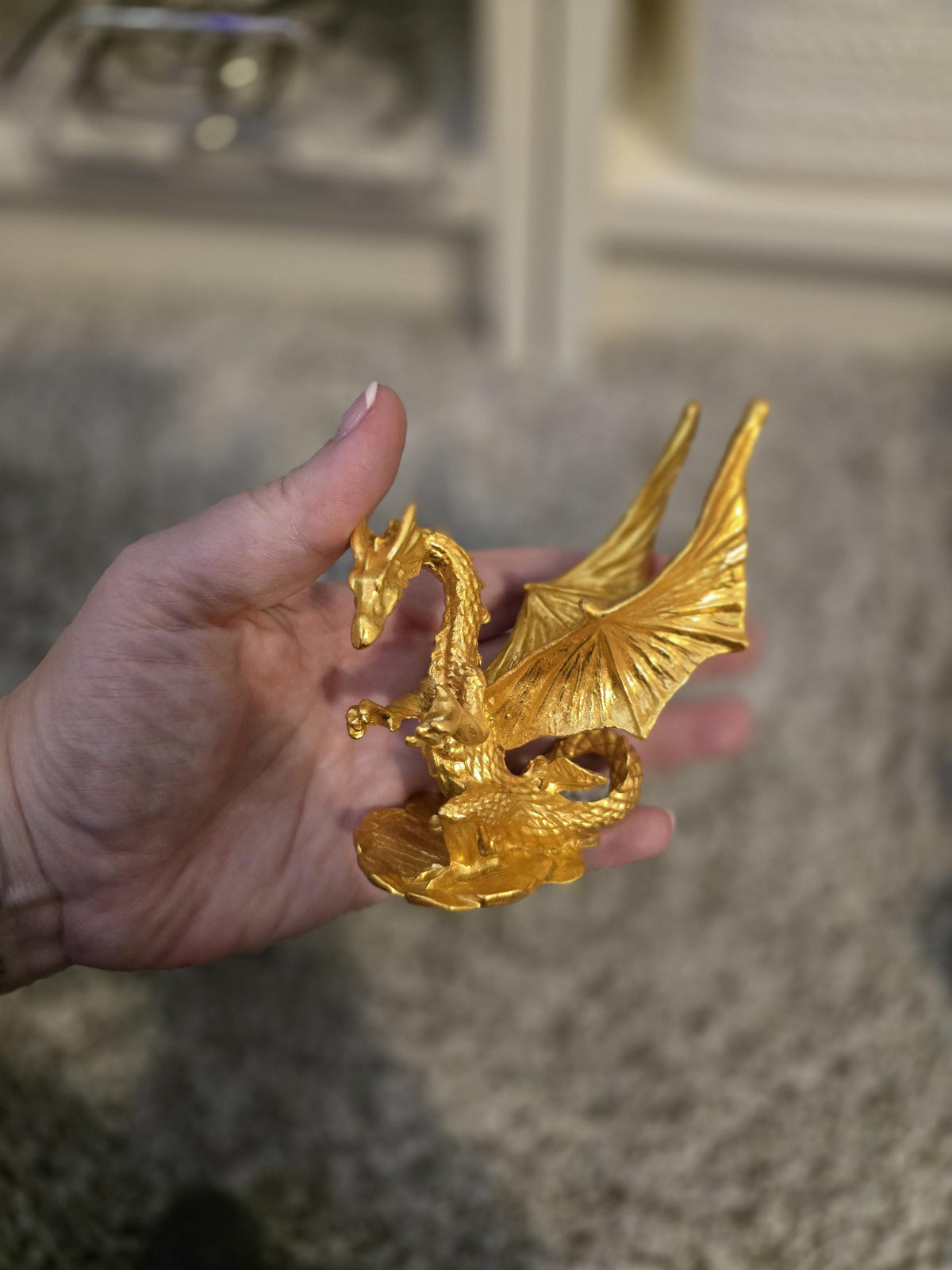 Metal Dragon Sphere Stand: Fantasy Crystal Ball Holder