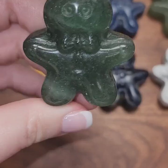 Crystal Gingerbread Men: Cute Holiday Decor - Small Display Pieces