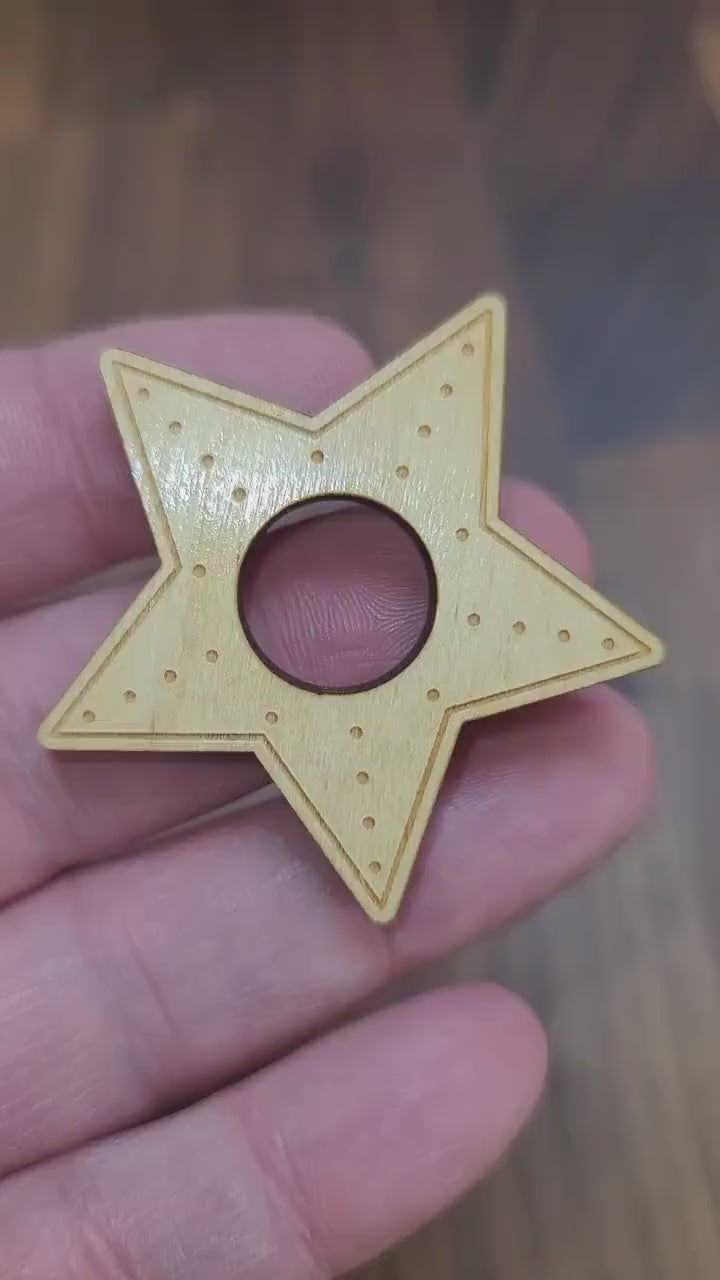 Star Shaped Sphere Stand: Wood Display for Crystals & Baseballs