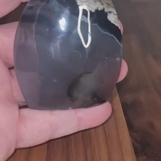 Volcano Agate Teardrop: Cinna Black Crystal Flame, UV Reactive