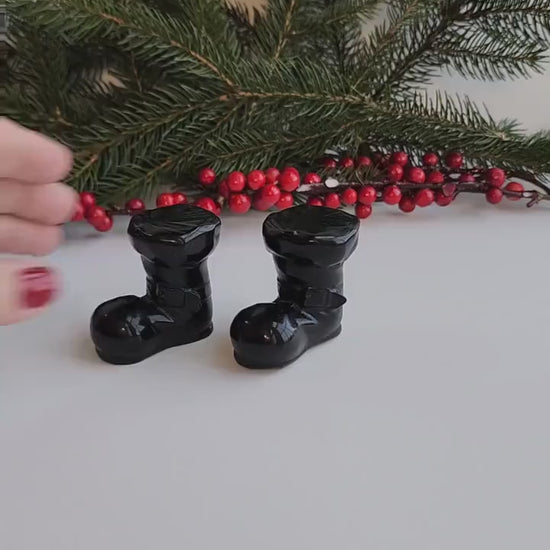 Black Obsidian Santa Boots: Christmas Crystal Carving