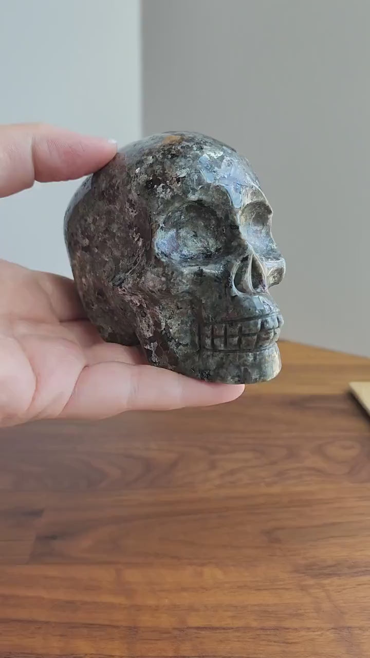 Yooperlite Crystal Skull: 4" UV Reactive Carving, Halloween Decor